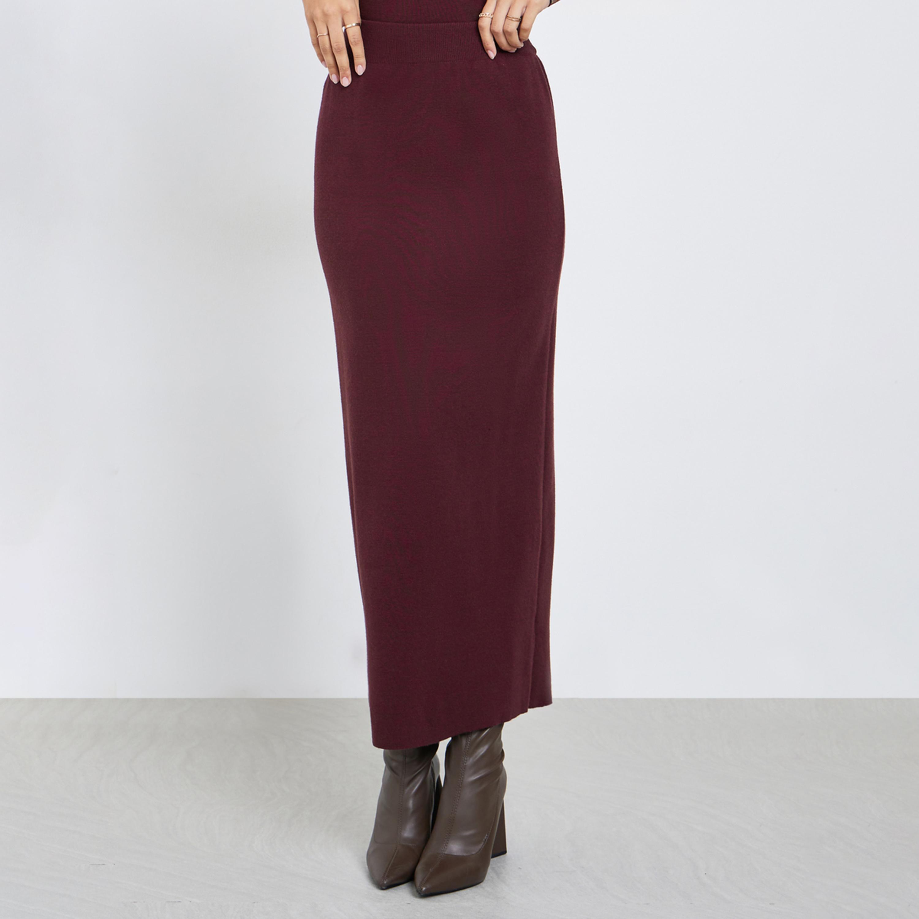 ستايلي - تنورة ماكسي سادة من الصوف على شكل حرف A بلون برغندي-women-clothing-bottoms-skirts-image-1