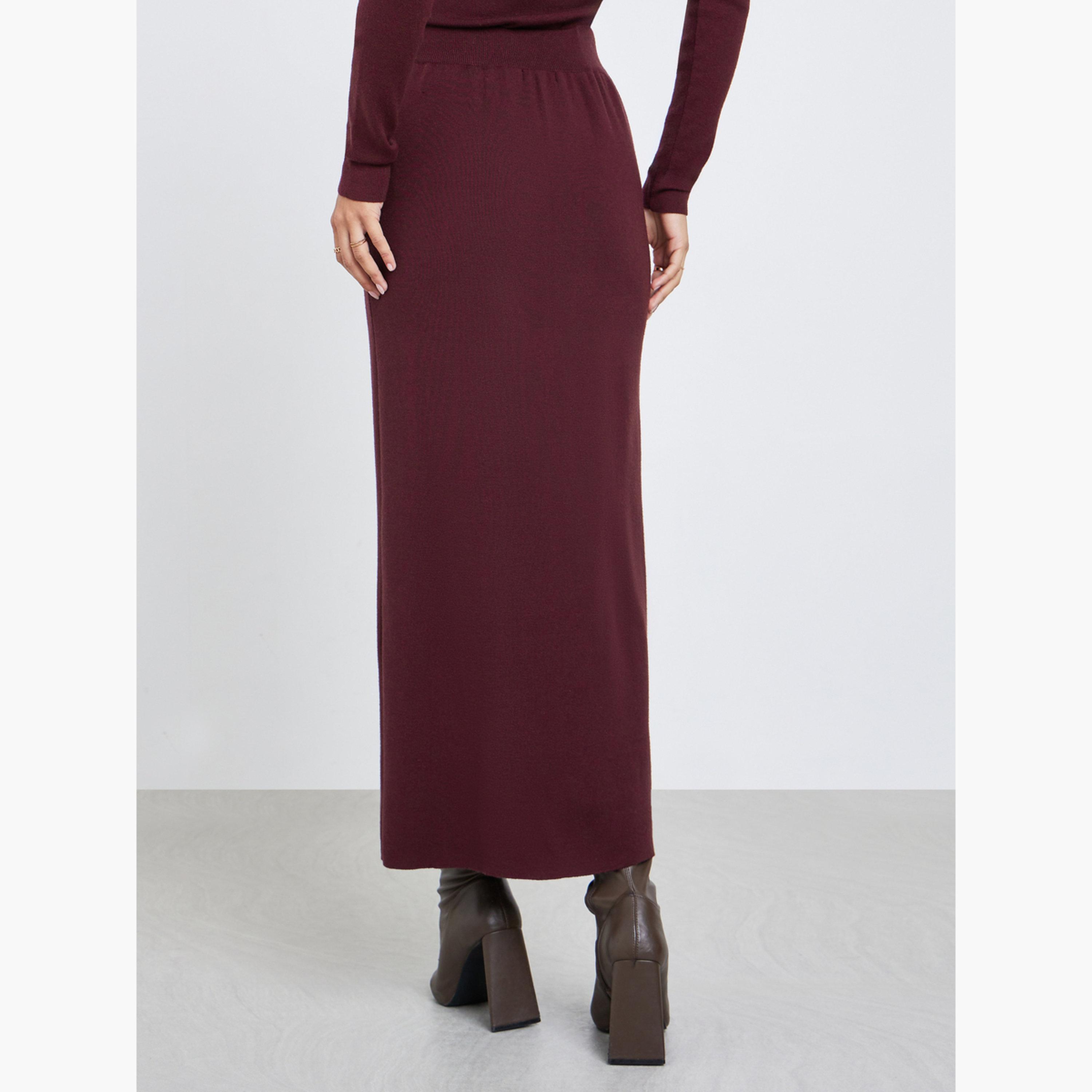 ستايلي - تنورة ماكسي سادة من الصوف على شكل حرف A بلون برغندي-women-clothing-bottoms-skirts-image-4