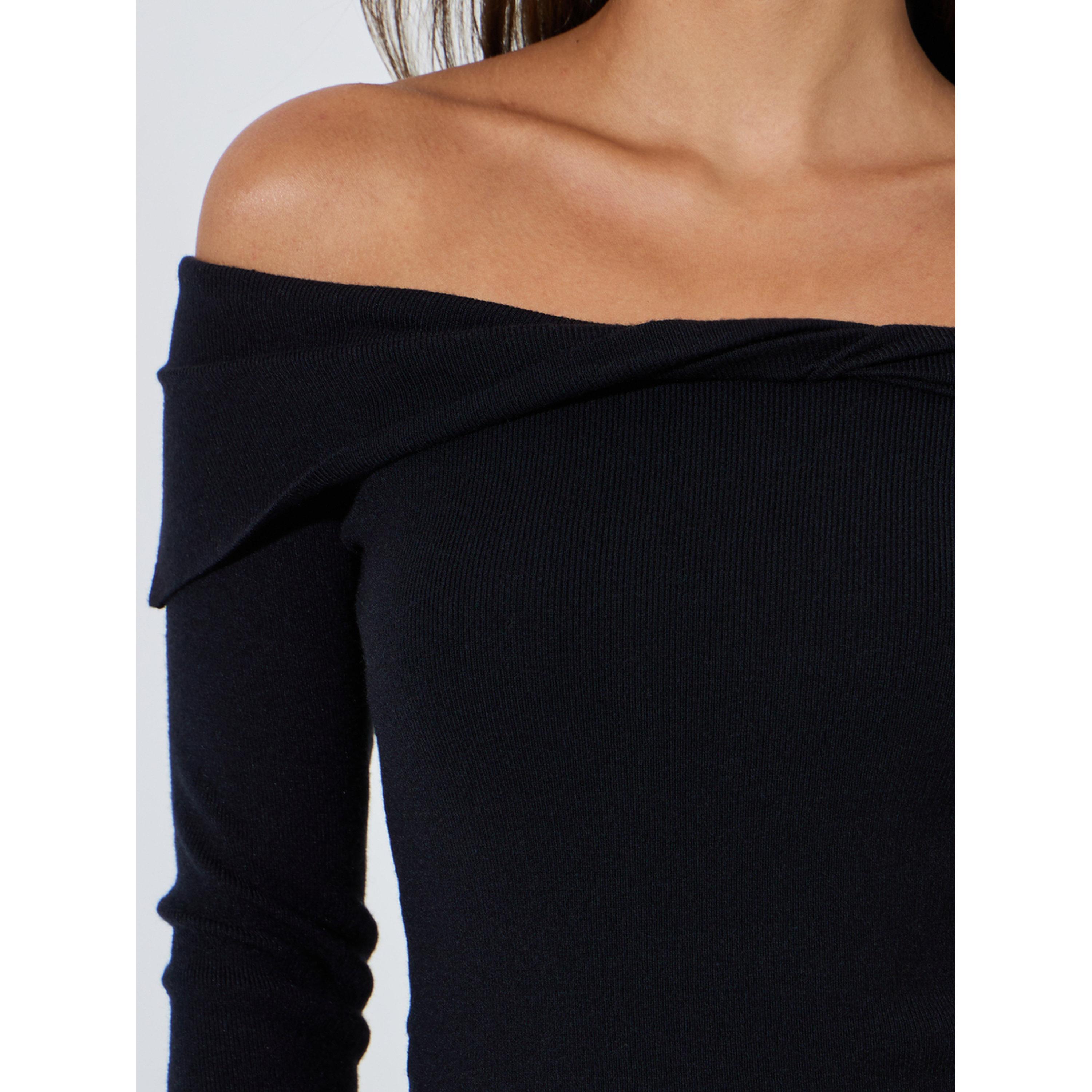 ستايلي - بلوزة سوداء سادة مكشوفة الكتفين محبوكة بتفاصيل ملتوية-women-clothing-shirtsandblouses-blouses-image-6