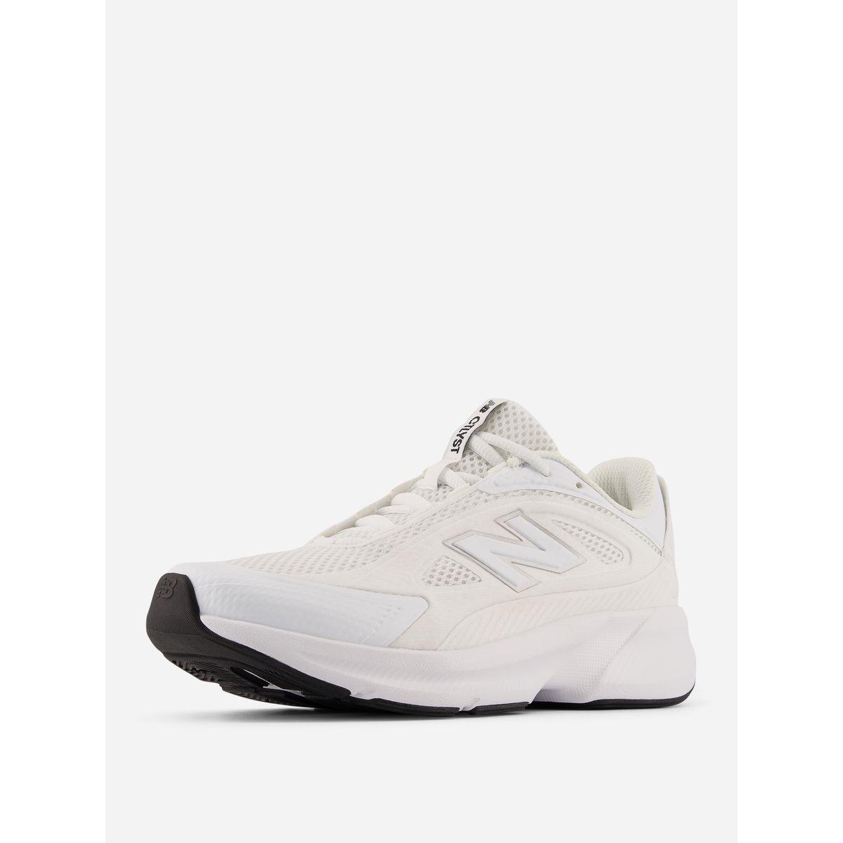 New Balance Catalyst V1 Shoes-women-shoes-sports-image-3