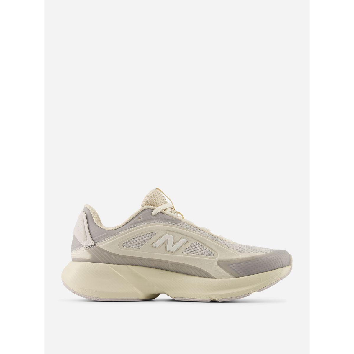 New Balance Catalyst V1 Shoes-women-shoes-sports-image-2