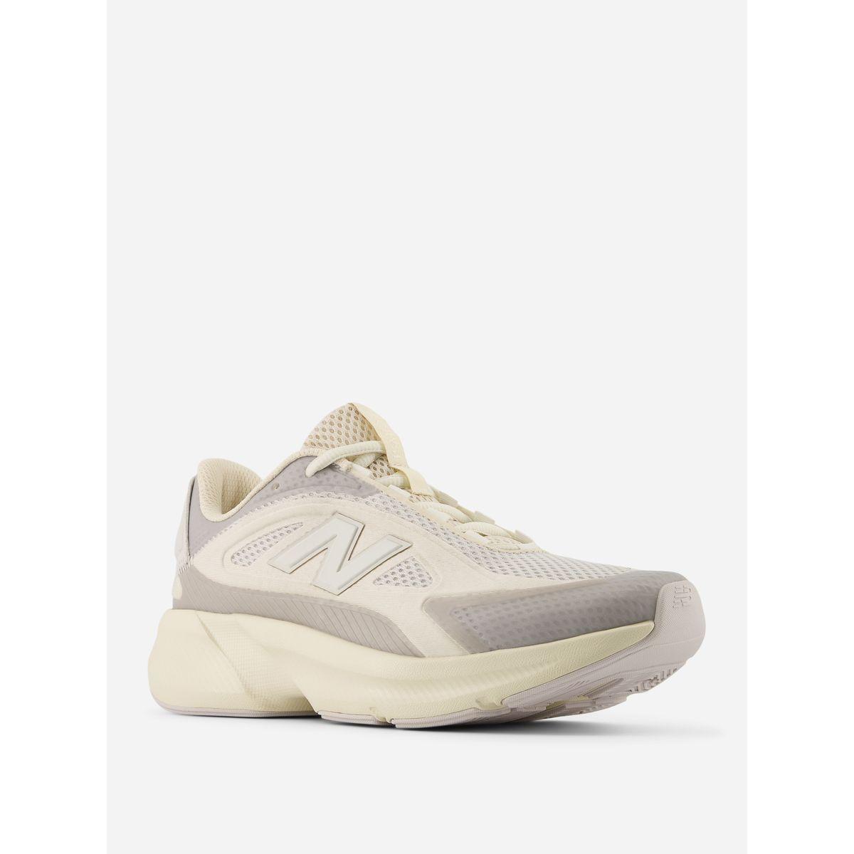 New Balance Catalyst V1 Shoes-women-shoes-sports-image-3