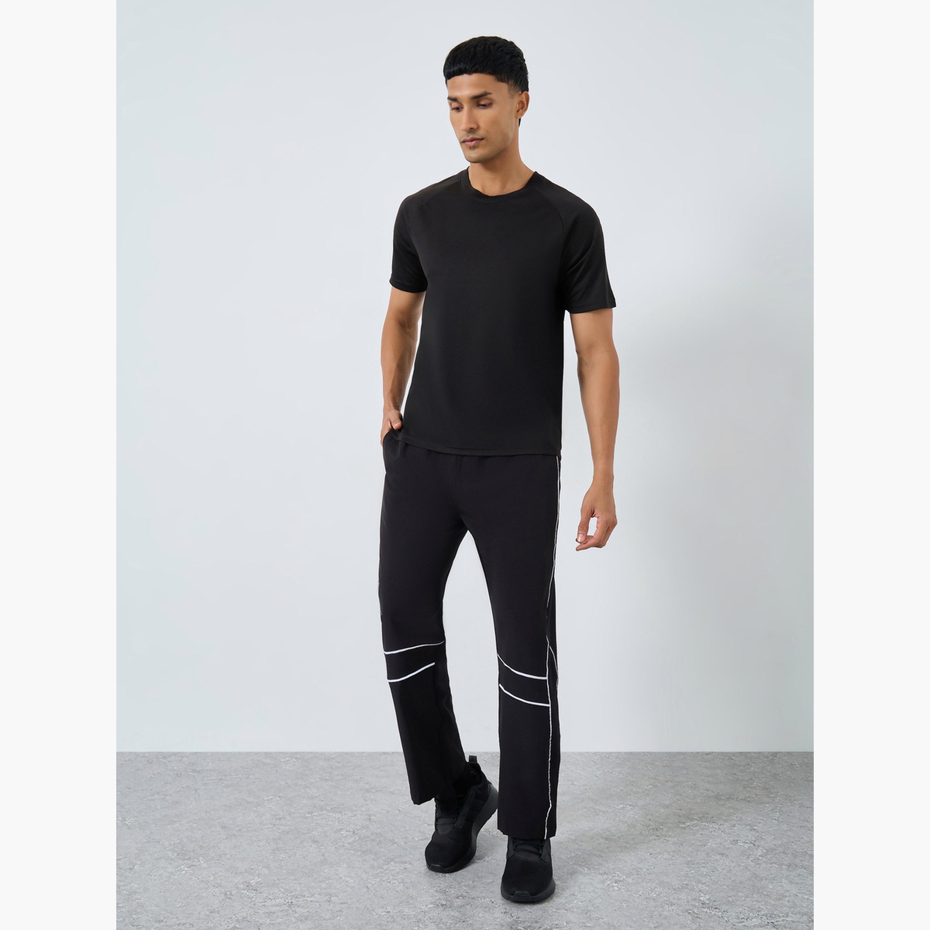 ستايلي - تي شيرت رياضي بأكمام راجلان مع طباعة خلفية للرجال-men-clothing-sportswearandactivewear-tshirtsandpolos-image-2