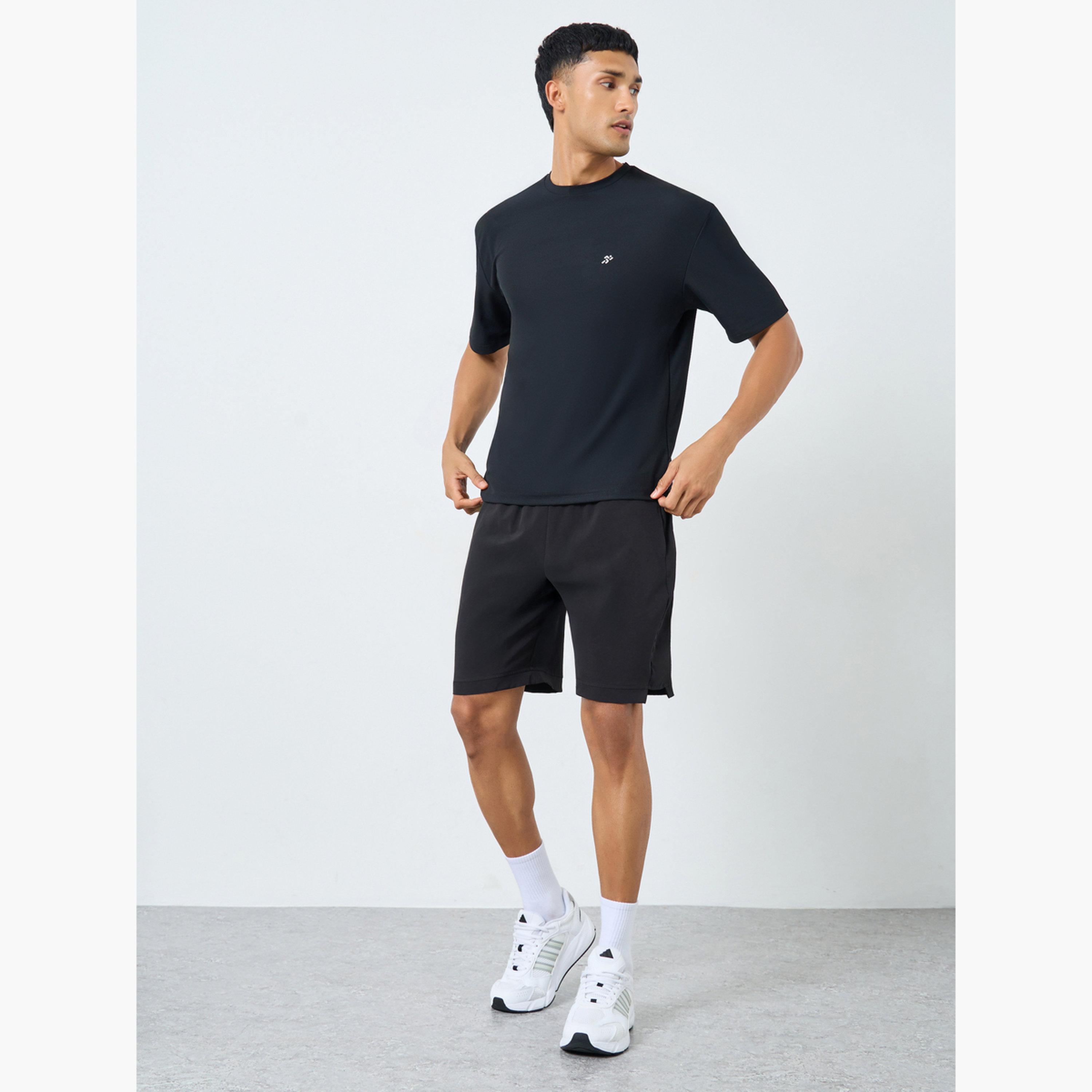 ستايلي - شورت رياضي مع تفاصيل مطبوعة للرجال-sports-men-clothing-bottoms-shorts-image-2