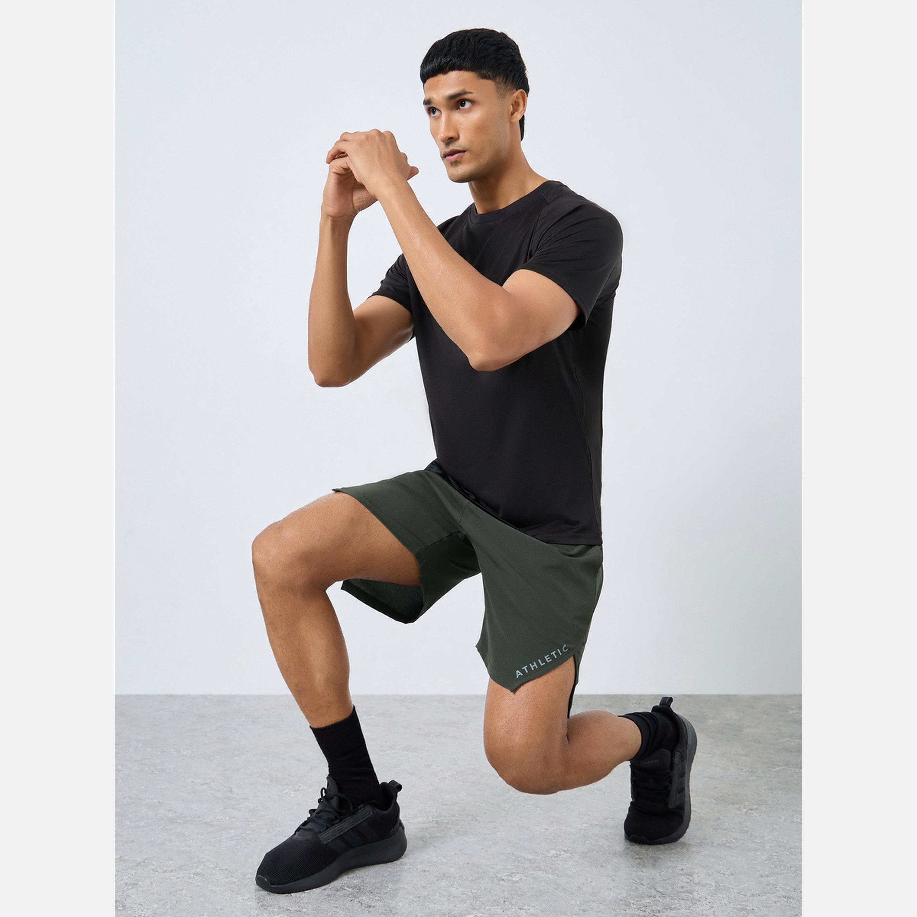 Styli Men Workout Shorts with Print and Slit Detail-sports-men-clothing-bottoms-shorts-image-2