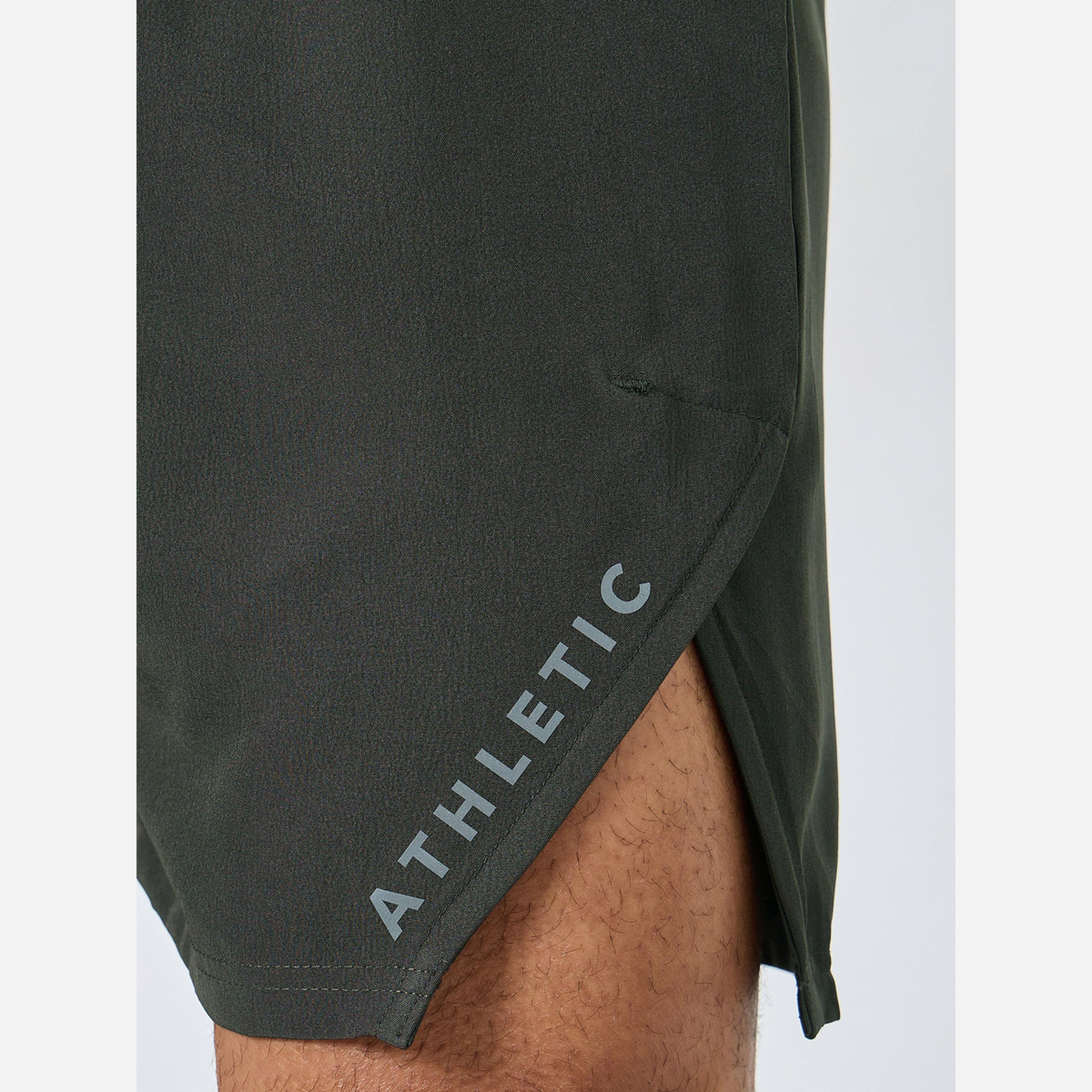 Styli Men Workout Shorts with Print and Slit Detail-sports-men-clothing-bottoms-shorts-image-4