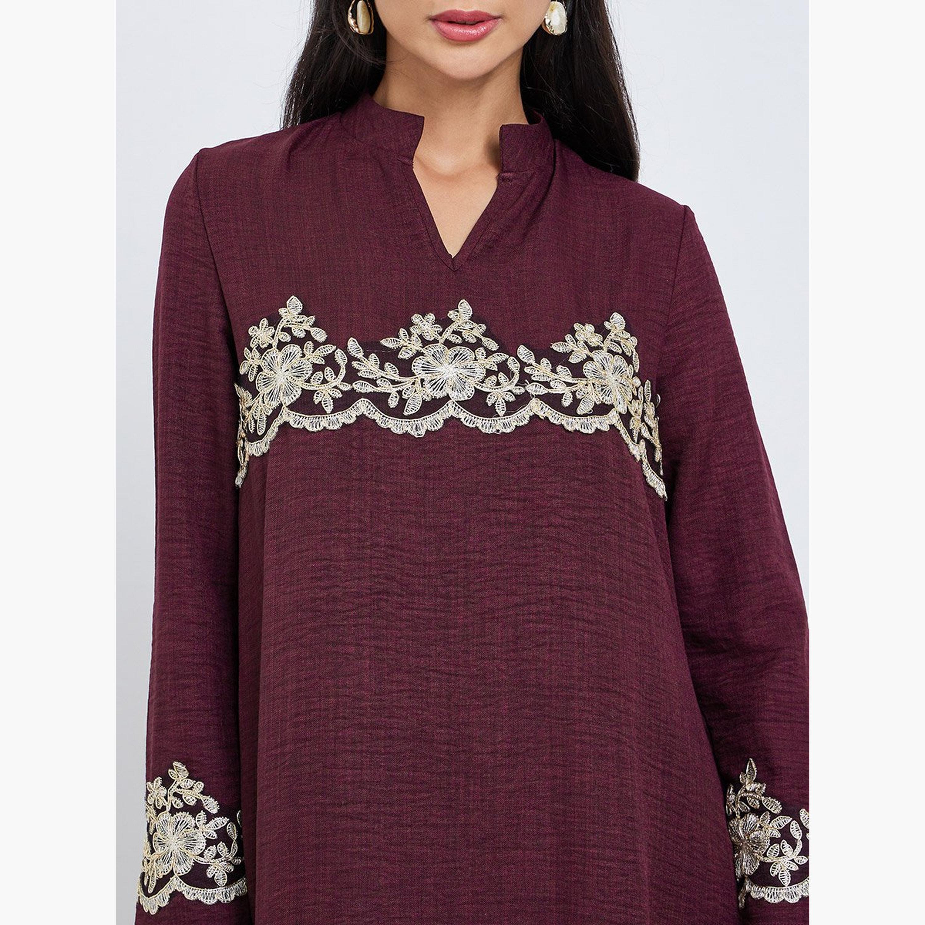 Amirah X Styli Burgundy Textured Lace Insert Jalabiya-women-arabicclothing-jalabiyas-image-3