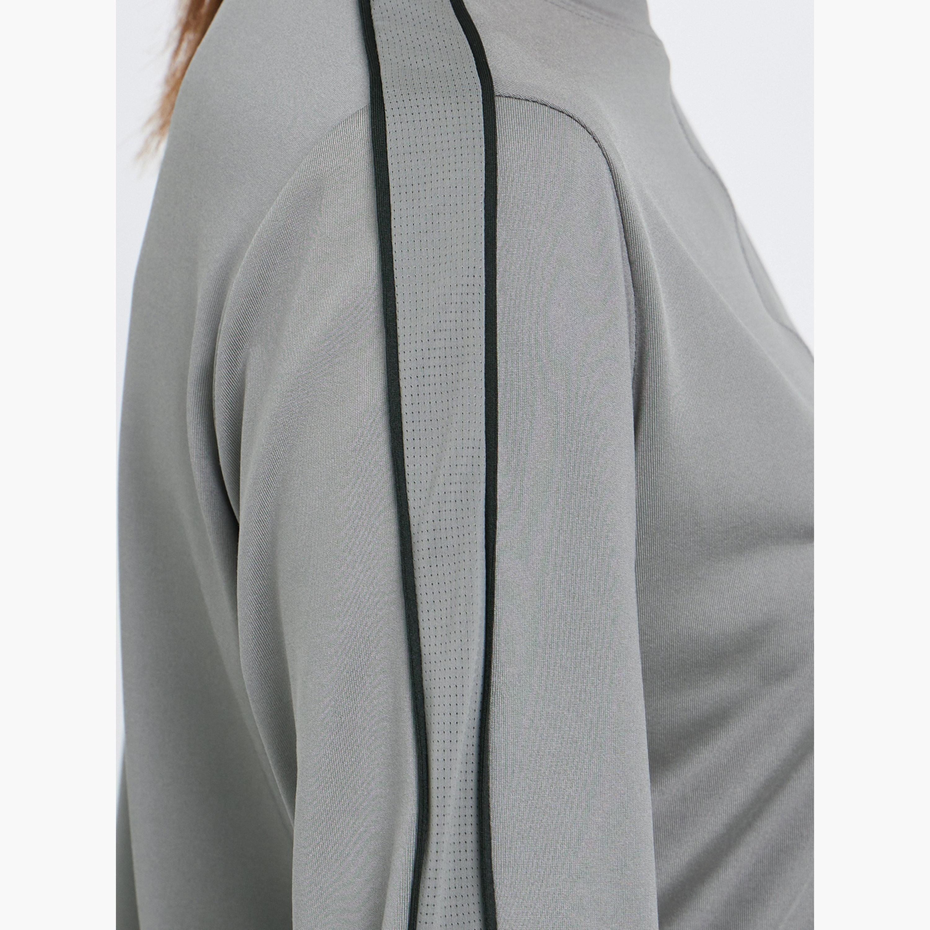 ستايلي - بلوزة بأكمام طويلة ومزينة بخطوط مزدوجة للنساء-women-clothing-sportswearandactivewear-tshirtsandvests-image-3