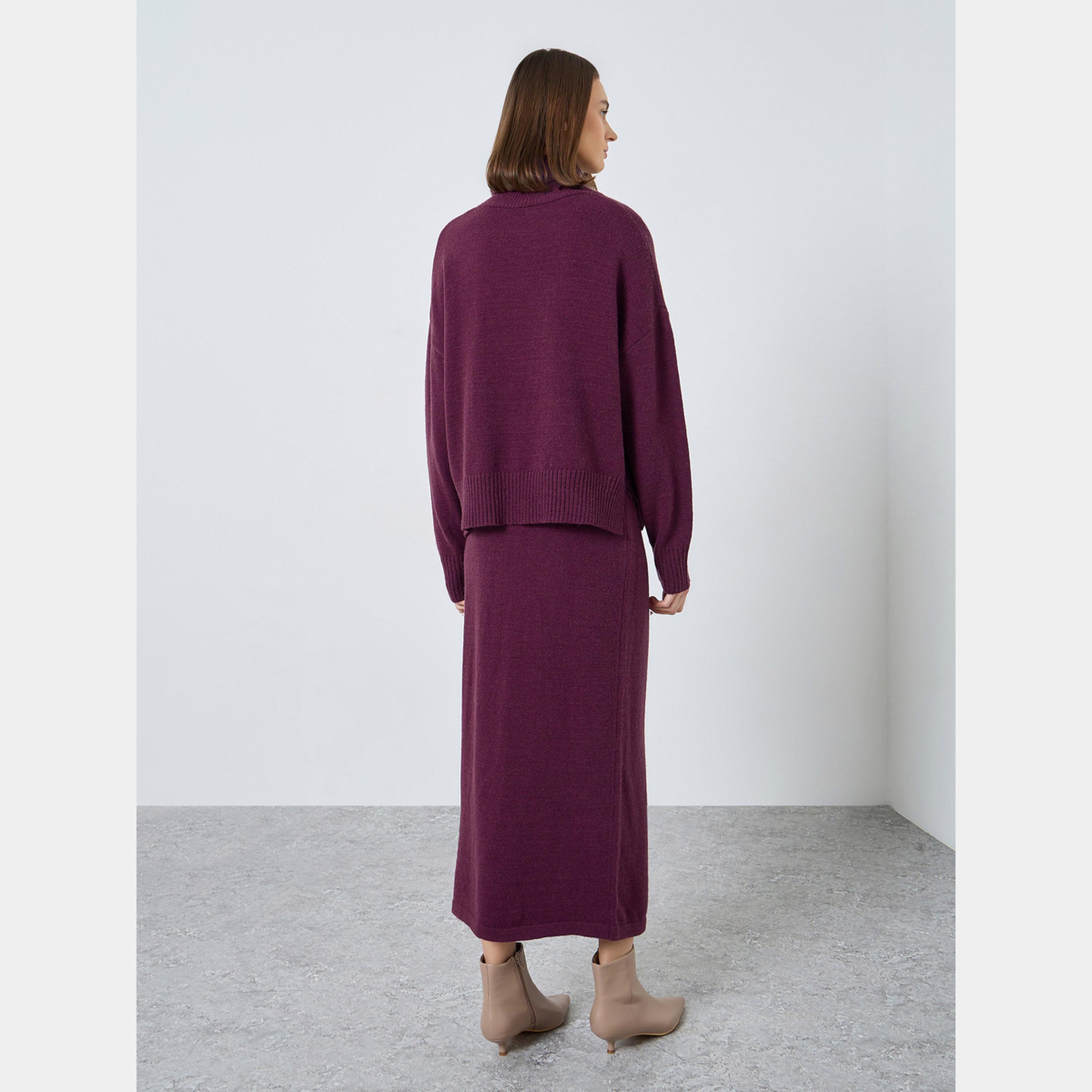 Styli Burgundy Knit Turtle Neck Sweater and Skirt Co-ords-women-clothing-coordsets-image-5