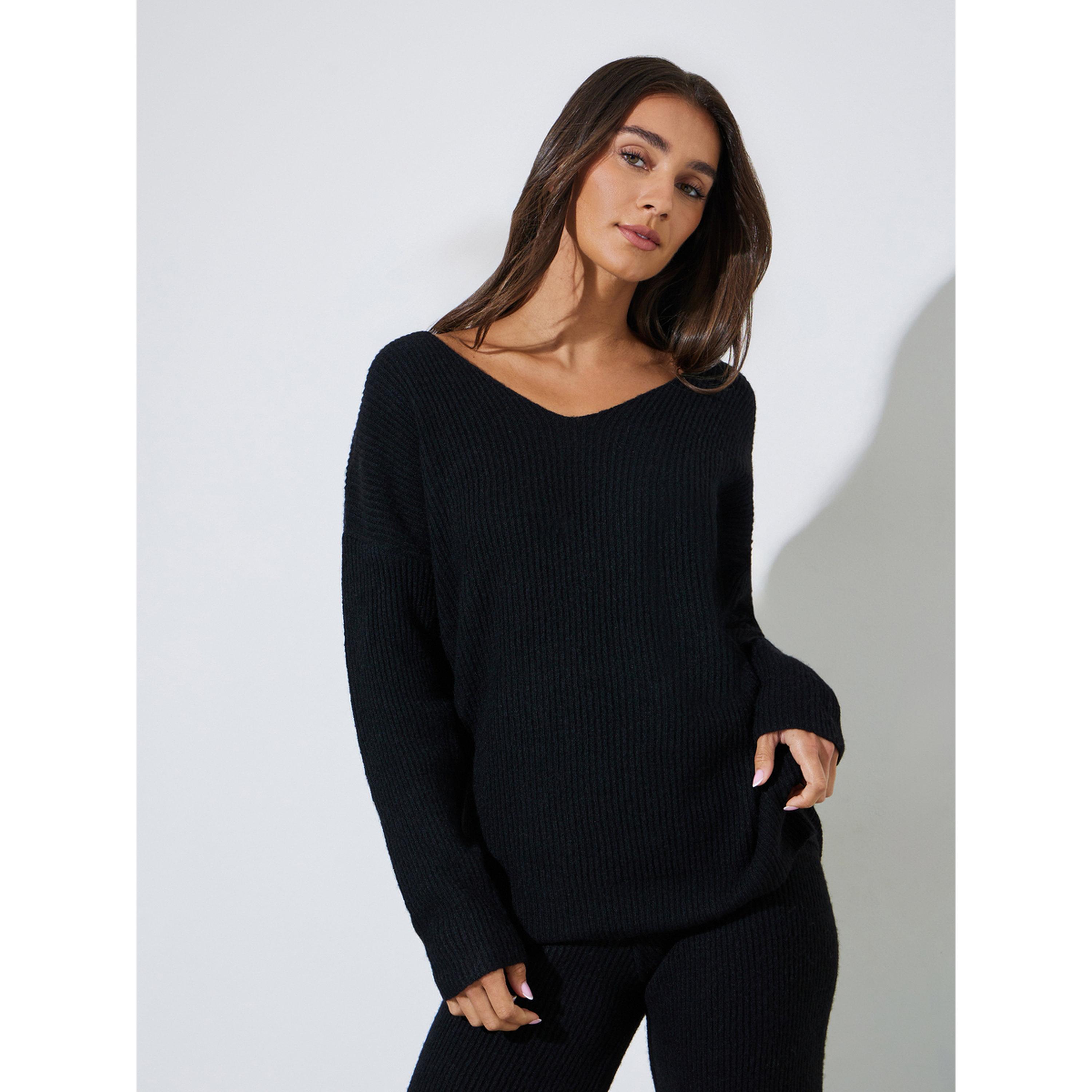 ستيلي طقم سويتر محبوك بقصة أوفر سايز وياقة V وبنطلون متناسق-women-clothing-coordsets-image-3