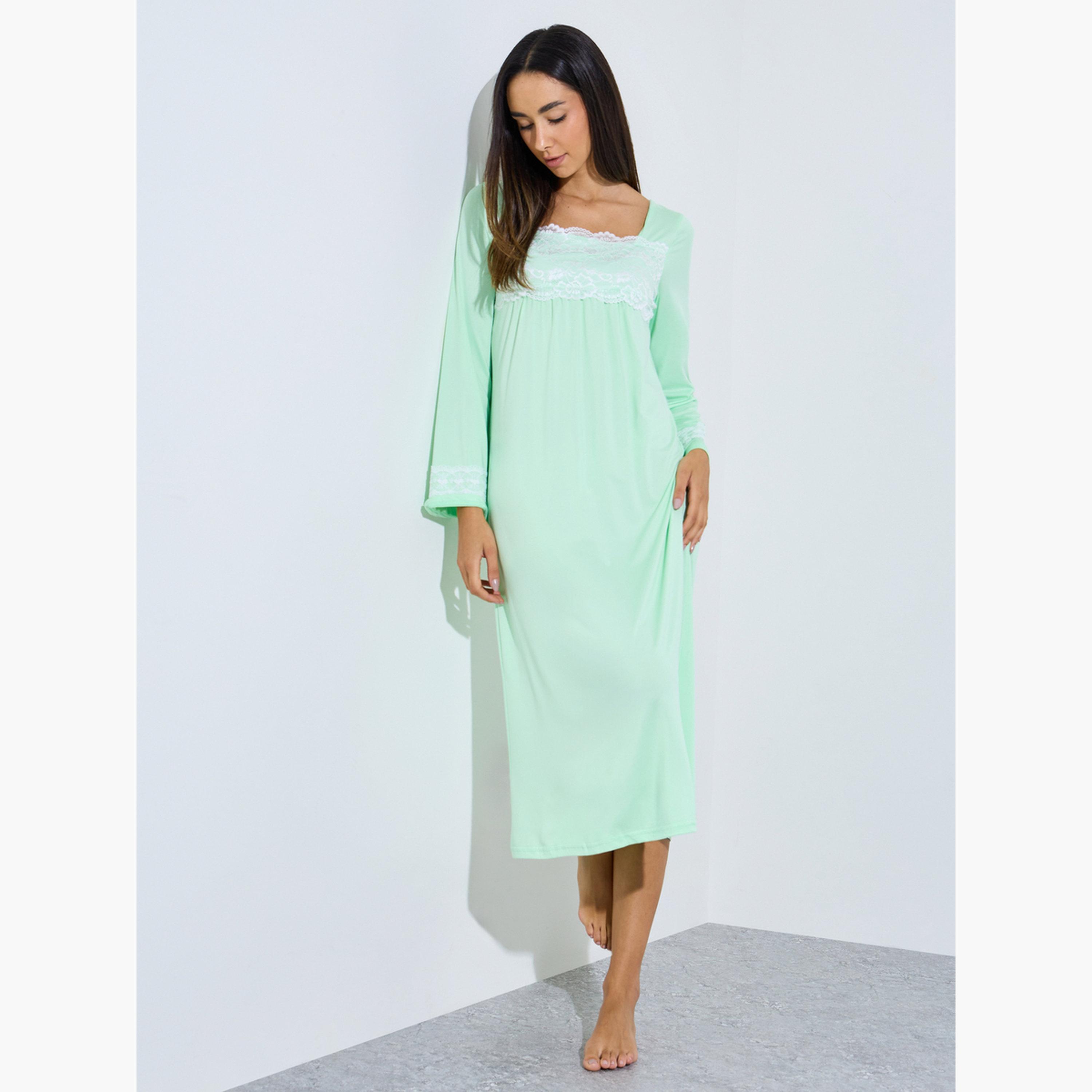 ستايلي - فستان نوم أخضر بأكمام طويلة مزين بالدانتيل-women-clothing-nightwear-nighties-image-2