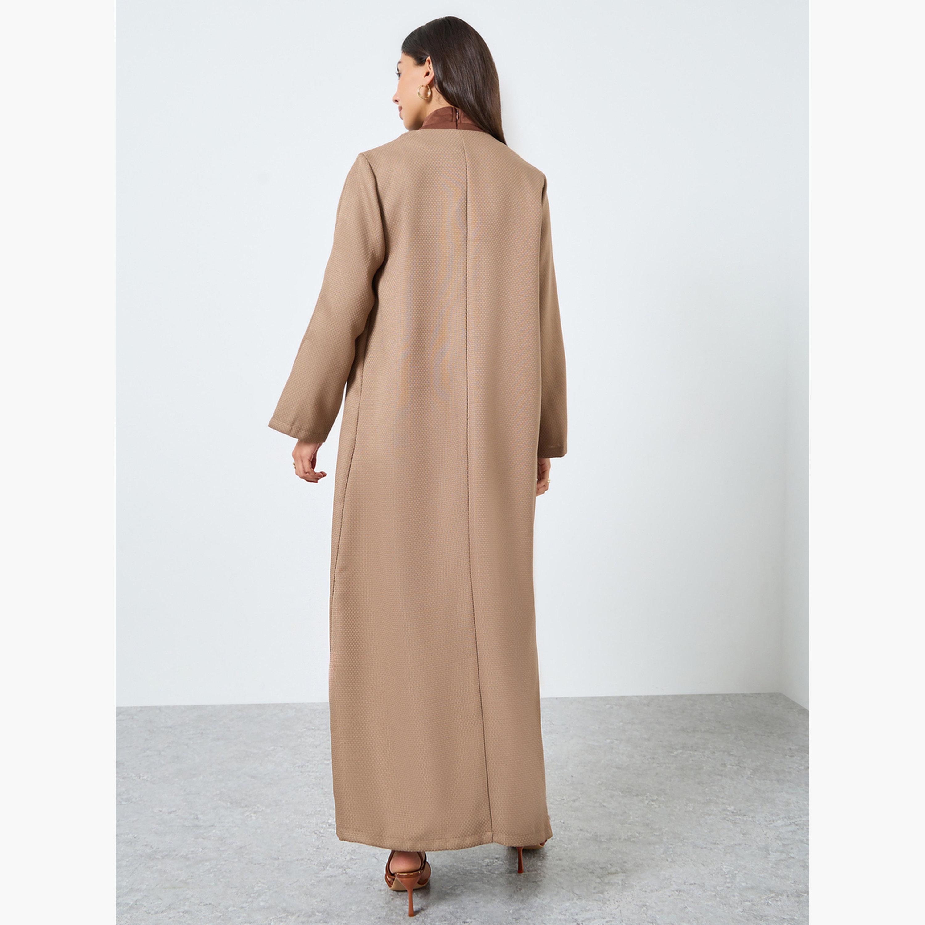 أميرة x ستايلي عباية بمظهر تويد مع زر واحد-women-arabicclothing-abayas-image-4