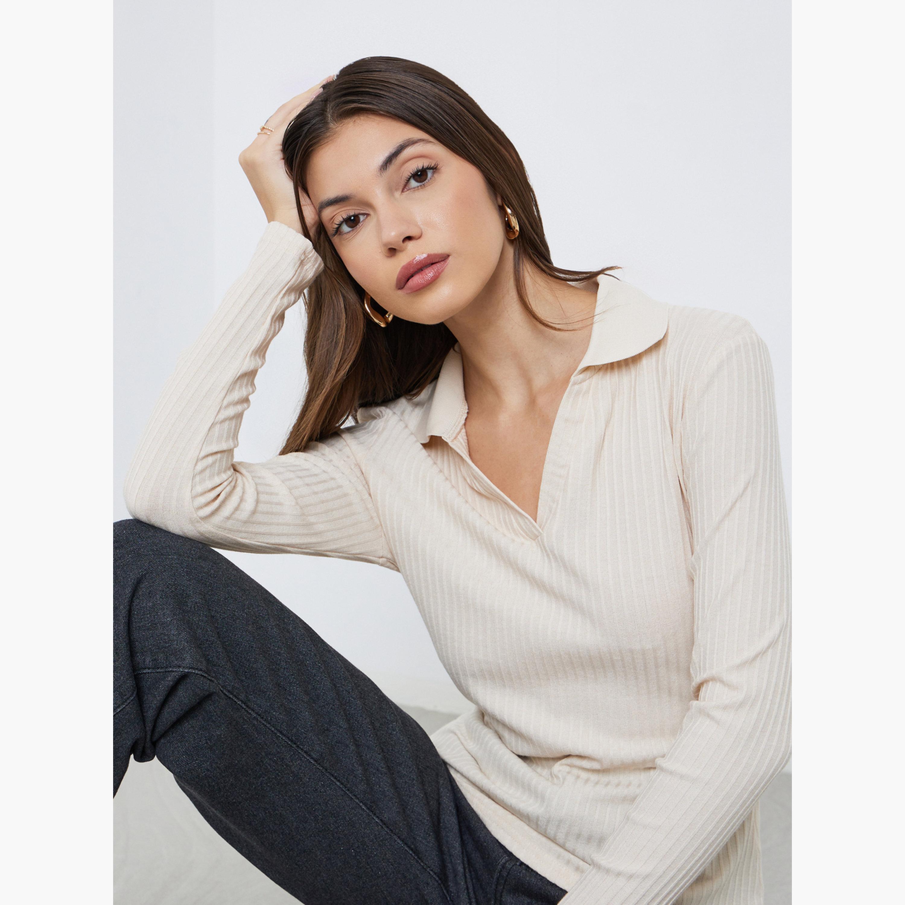 ستايلي - بلوزة محبوكة لون أوف وايت مع ياقة مفتوحة للنساء-women-clothing-tshirts-image-3