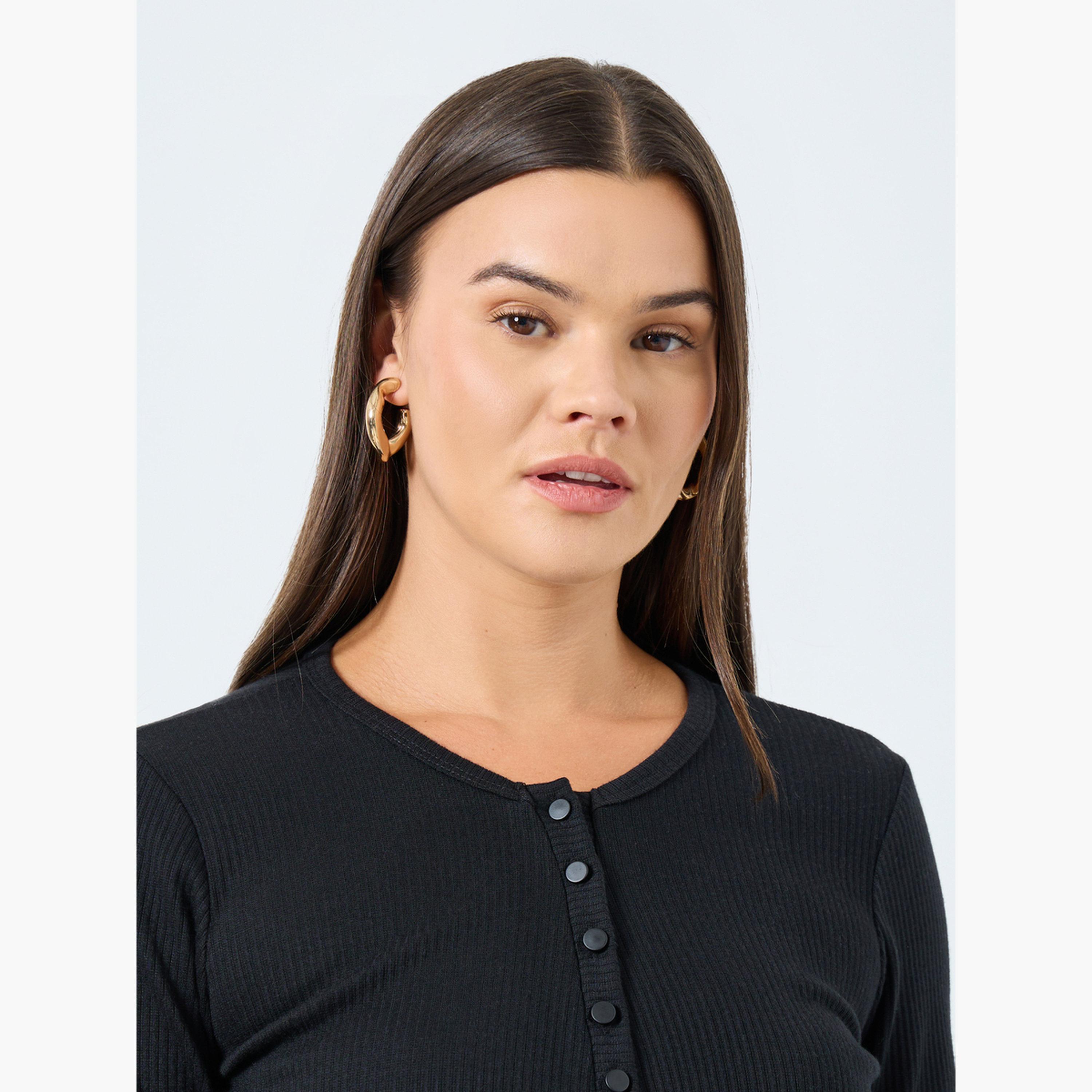 ستايلي - بلوزة نسائية سوداء مضلعة بأكمام طويلة محبوكة مع فتحة أزرار-women-clothing-tshirts-image-3
