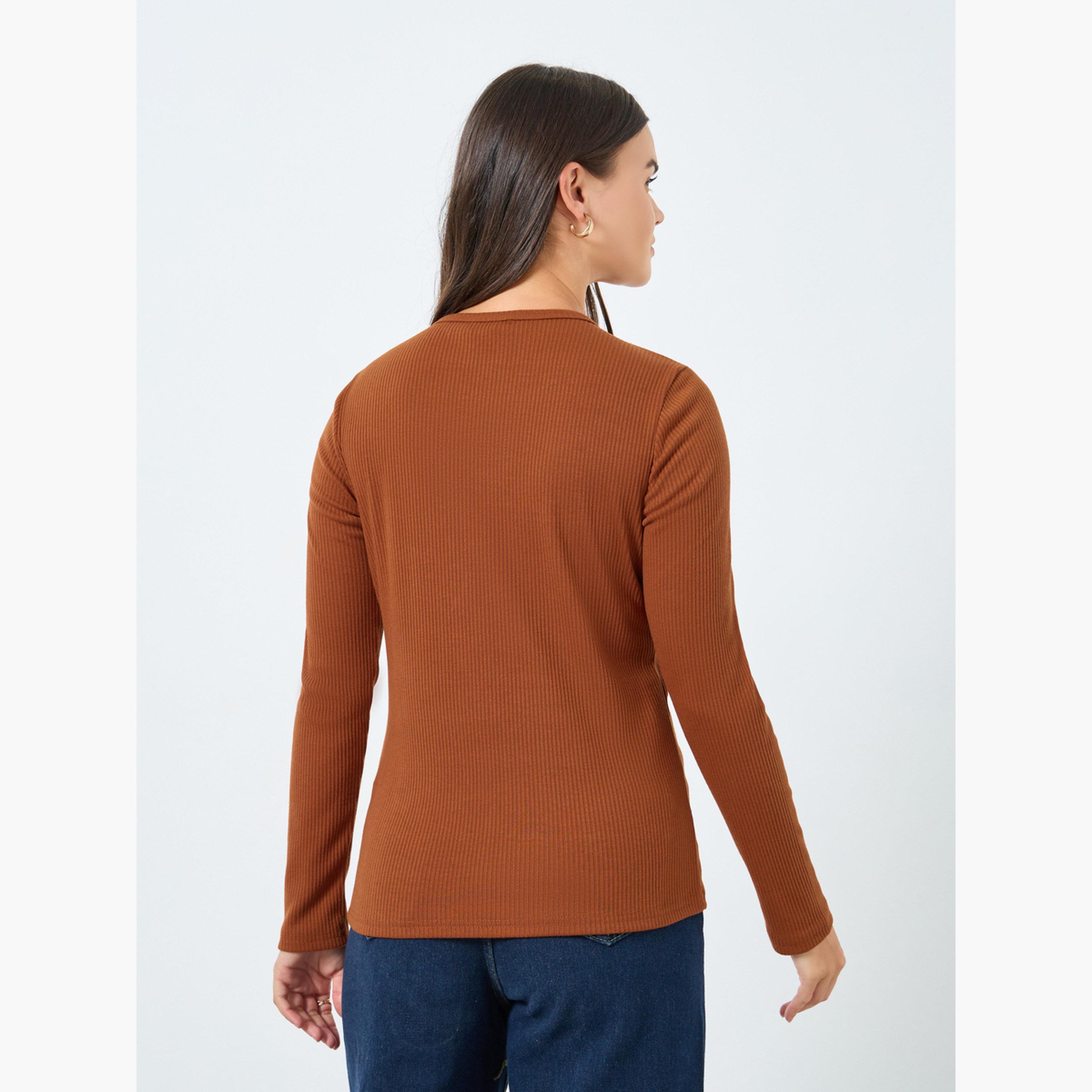 ستايلي - بلوزة نسائية محبوكة بأكمام طويلة ومضلعة بلون الصدأ مع فتحة أزرار-women-clothing-tshirts-image-4