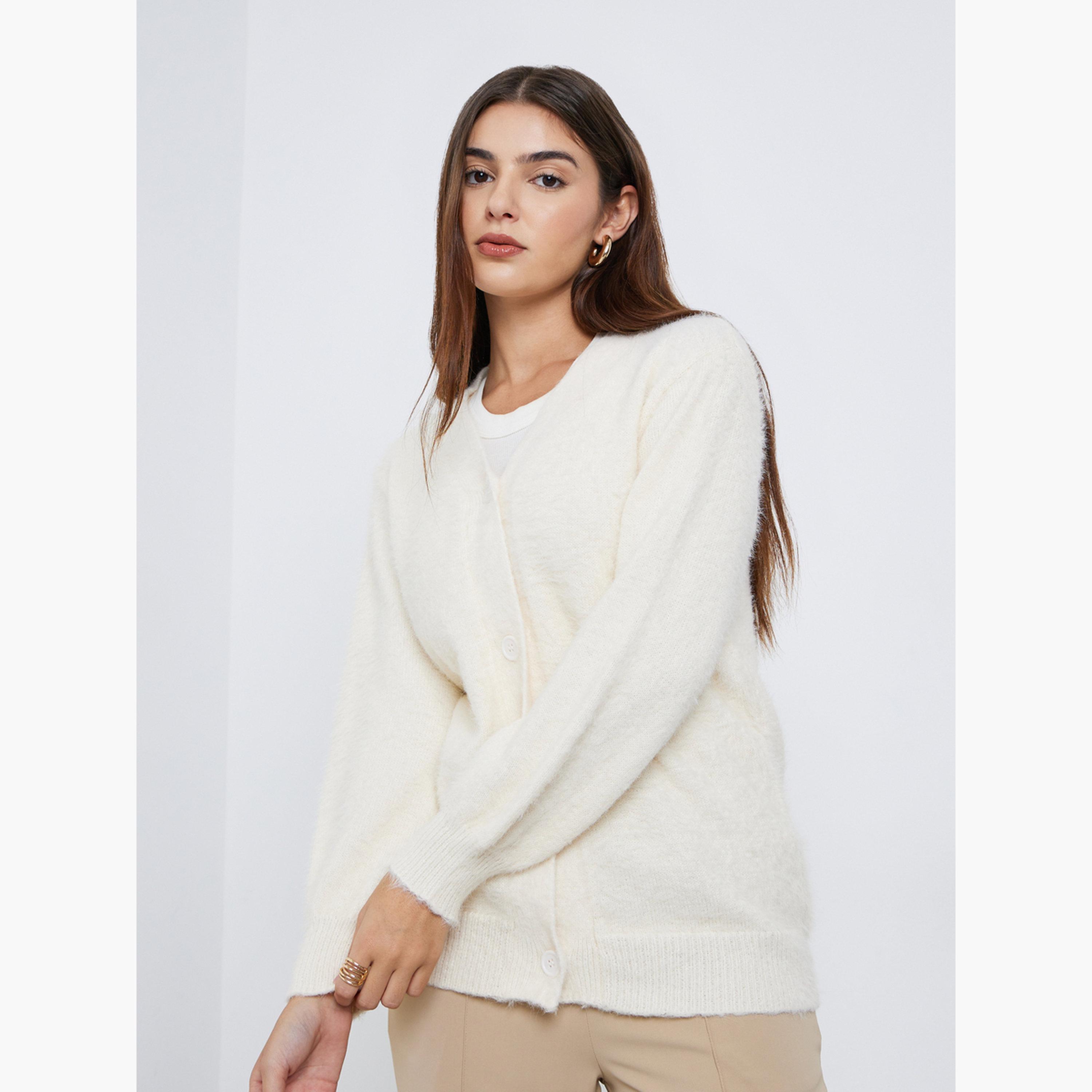 ستايلي - كارديغان أبيض عادي بقصّة عادية من خيوط ناعمة-women-winterwear-cardigansandjumpers-jumpers-image-3