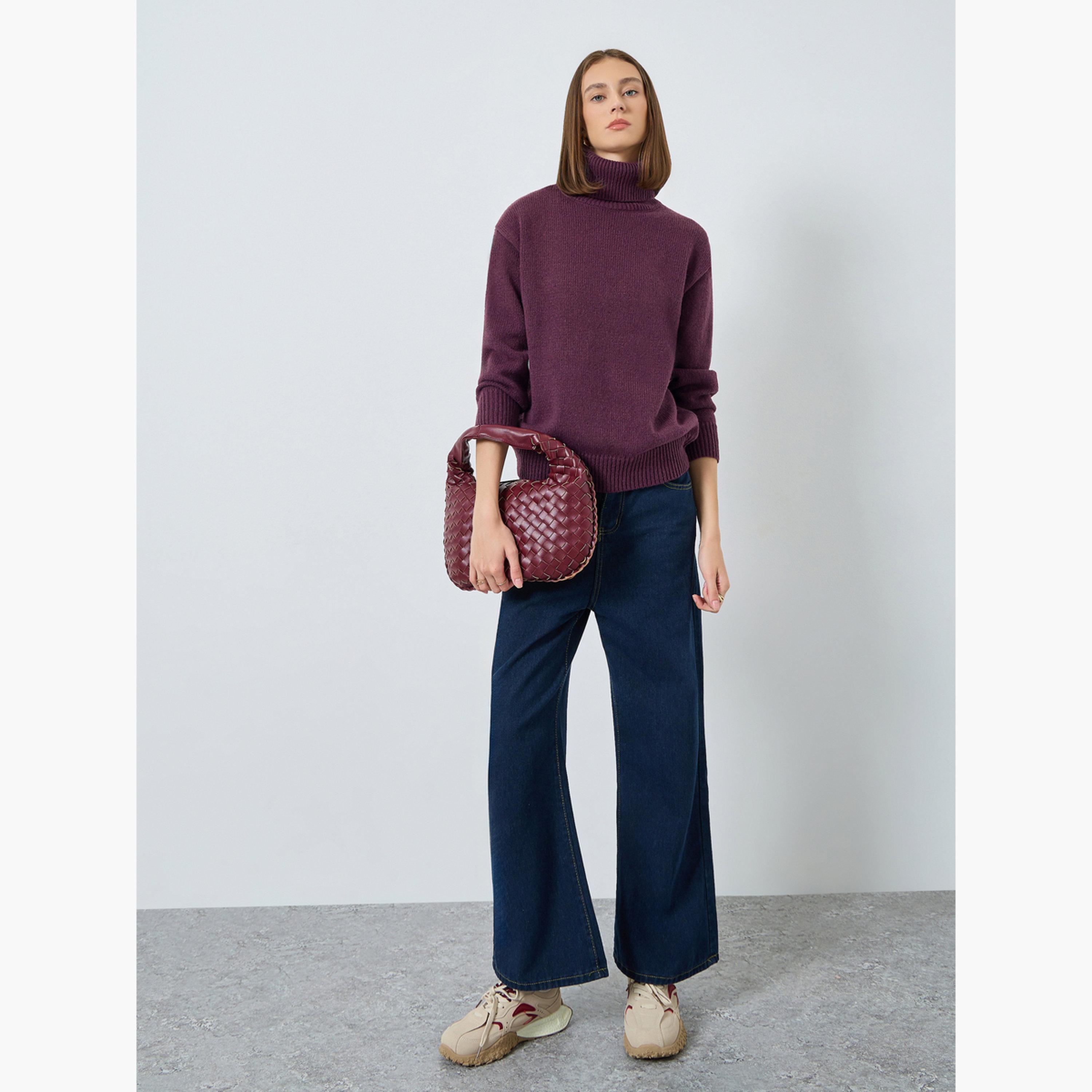 ستايلي - سترة برغندي تصميم واسع برقبة عالية للنساء -women-winterwear-cardigansandjumpers-jumpers-image-2