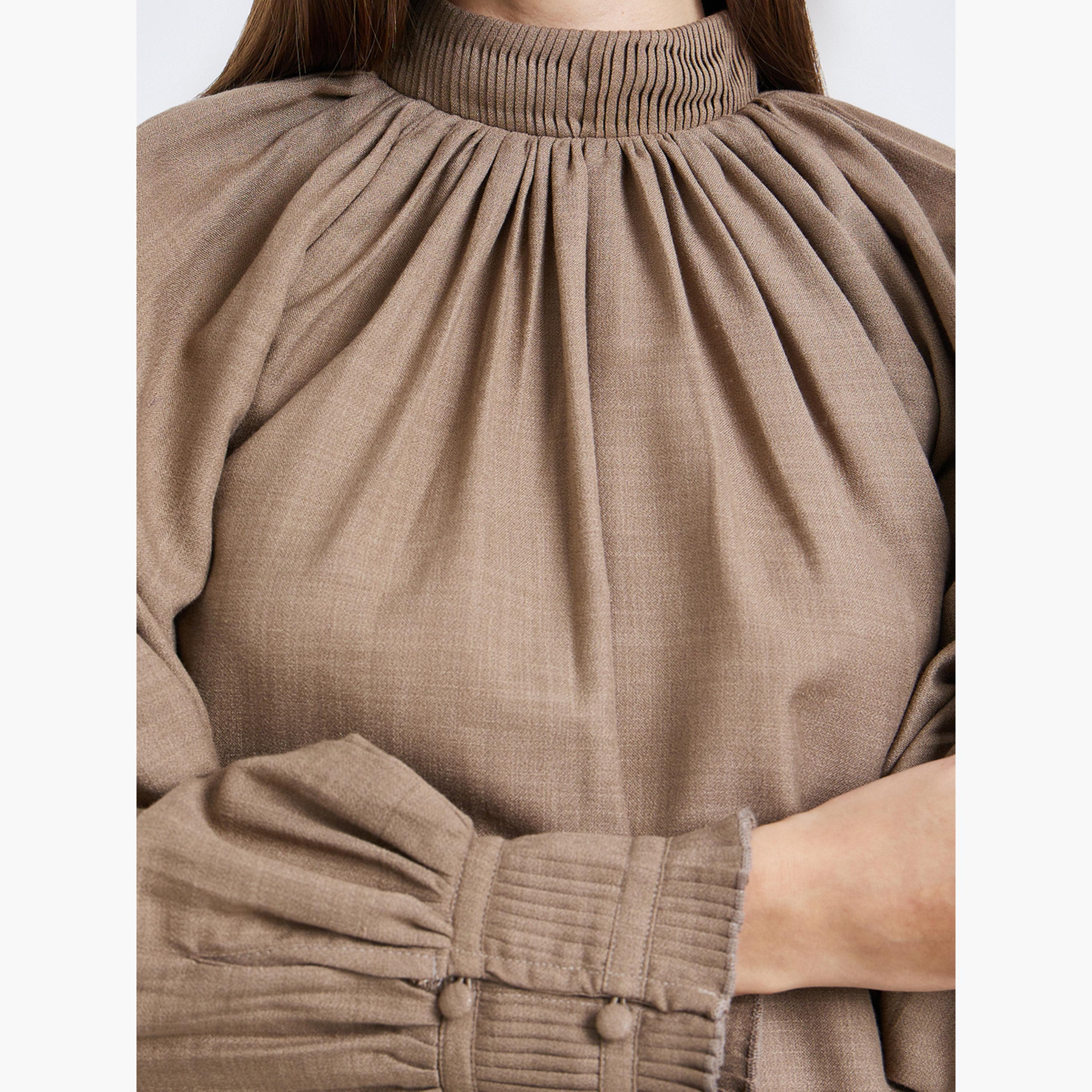بلوزة مزينة بكسرات وأكمام بالون-women-clothing-shirtsandblouses-blouses-image-4