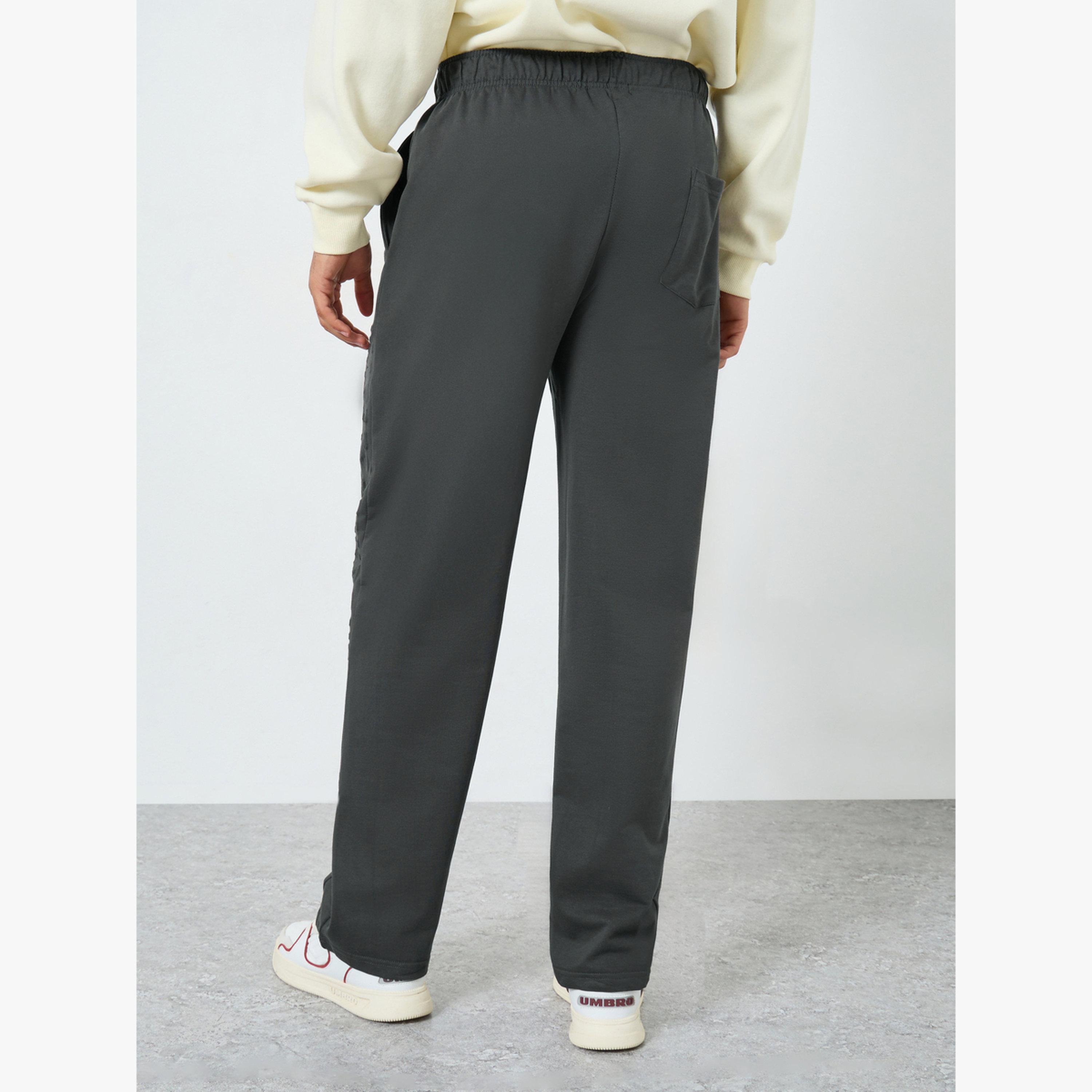 جوغر سادة بقصة مريحة-men-clothing-bottoms-joggers-image-3