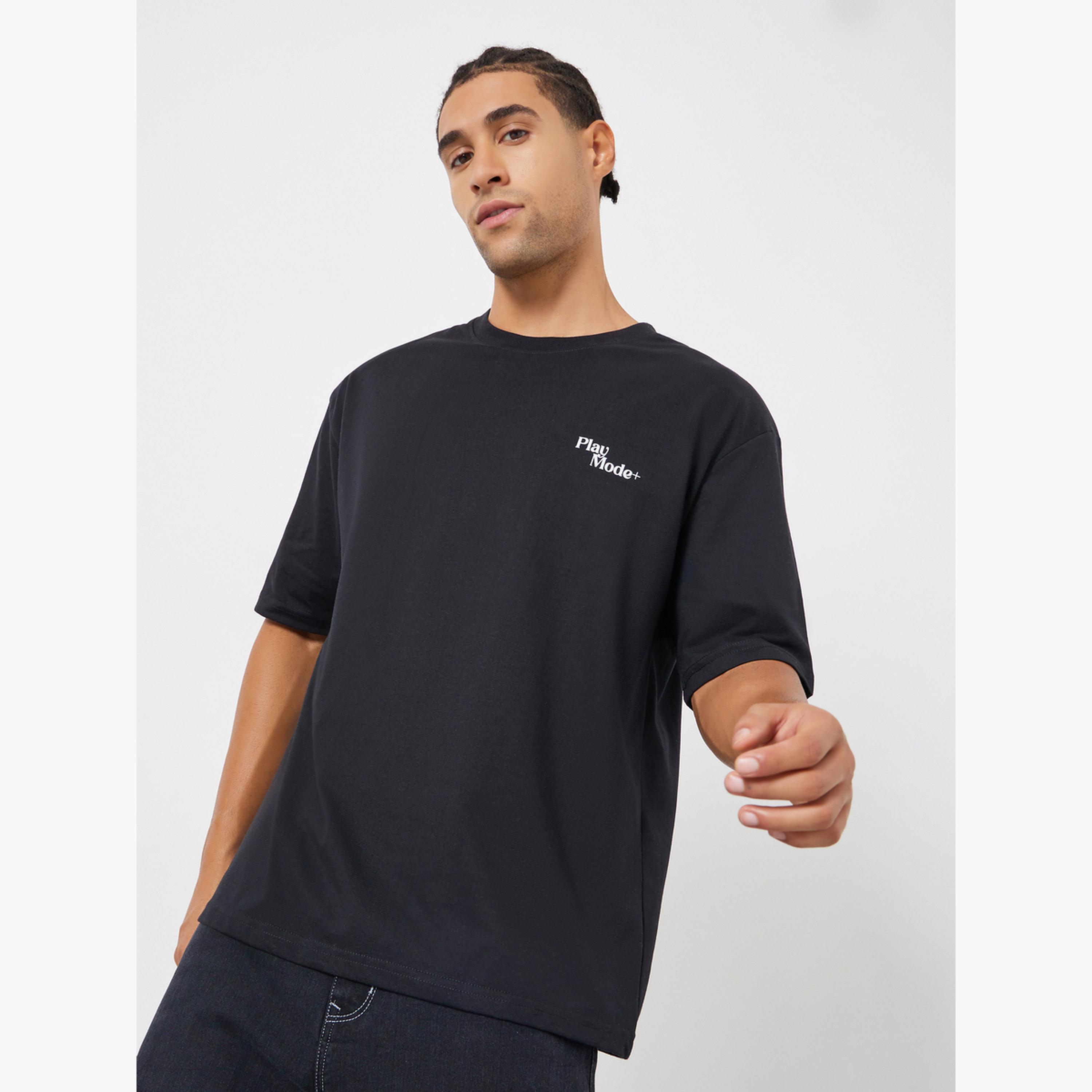 تيشيرت واسع بطبعة جرافيك وأكمام قصيرة-men-clothing-tshirtsandpolos-tshirts-image-1