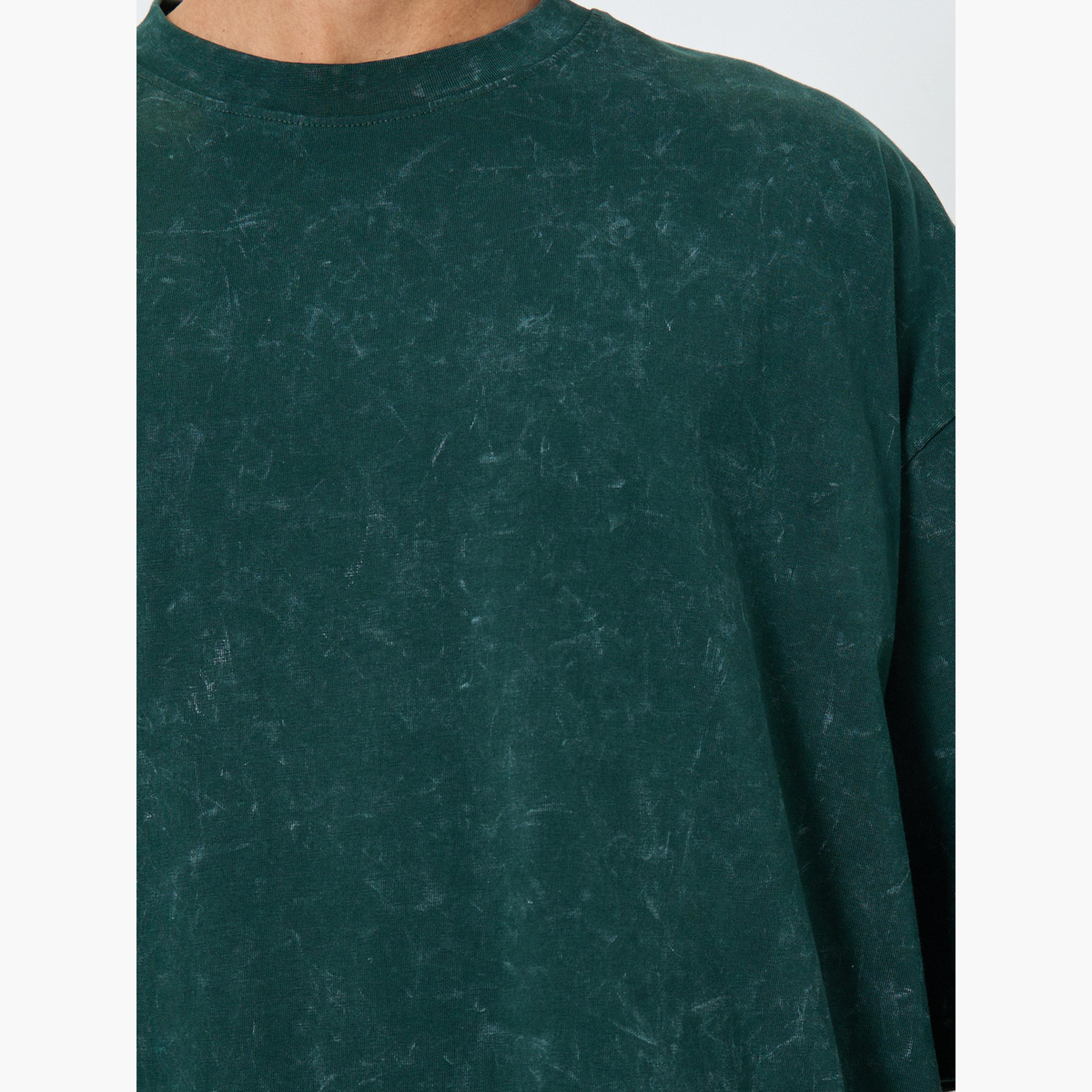 ستايلي - تي شيرت رجالي تصميم مربع وبطبعة غرافيكية لون أخضر-men-clothing-tshirtsandpolos-tshirts-image-4