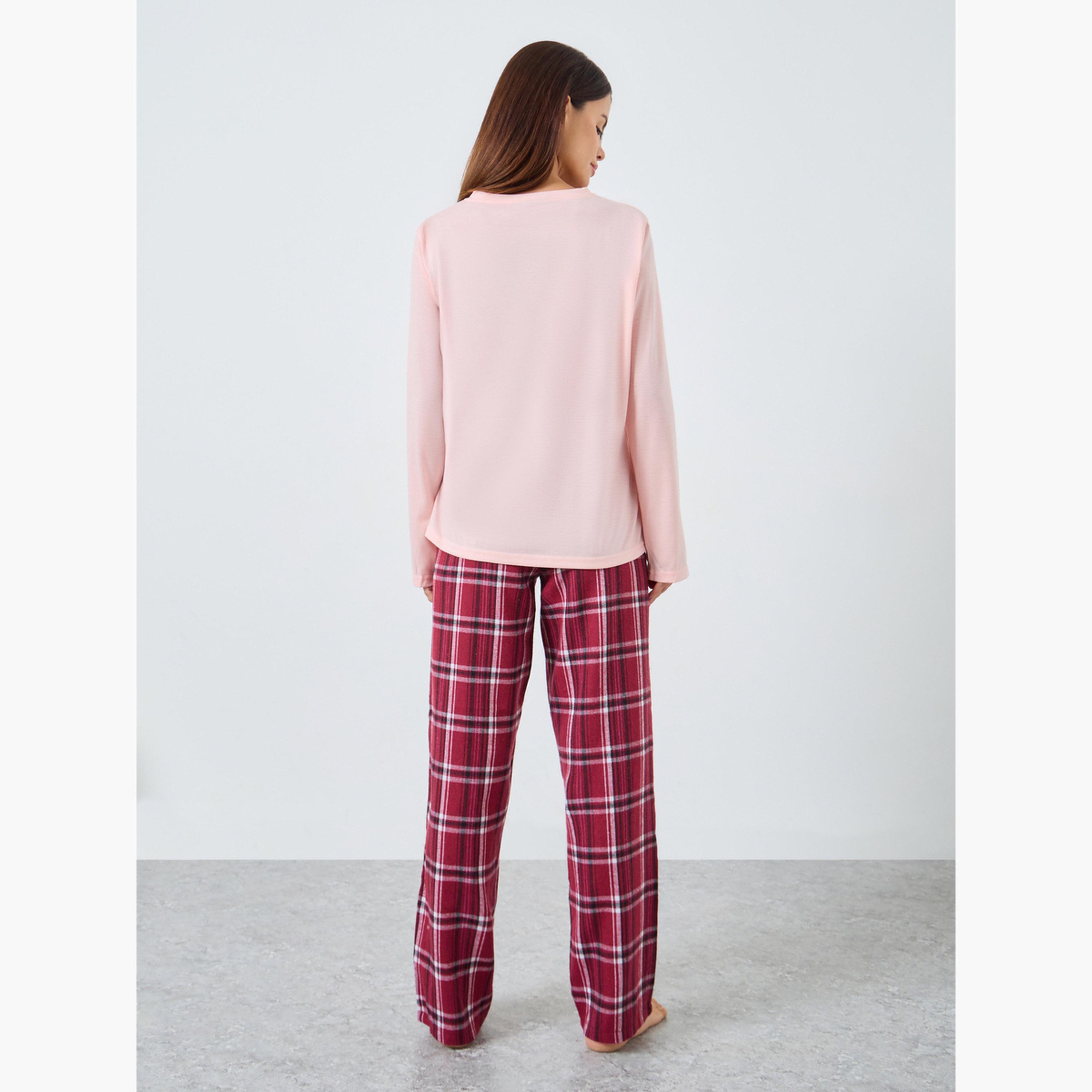 Styli Solid Long Sleeves T-Shirt and Checked Pyjama Set-women-clothing-nightwear-pyjamas-longsets-image-3