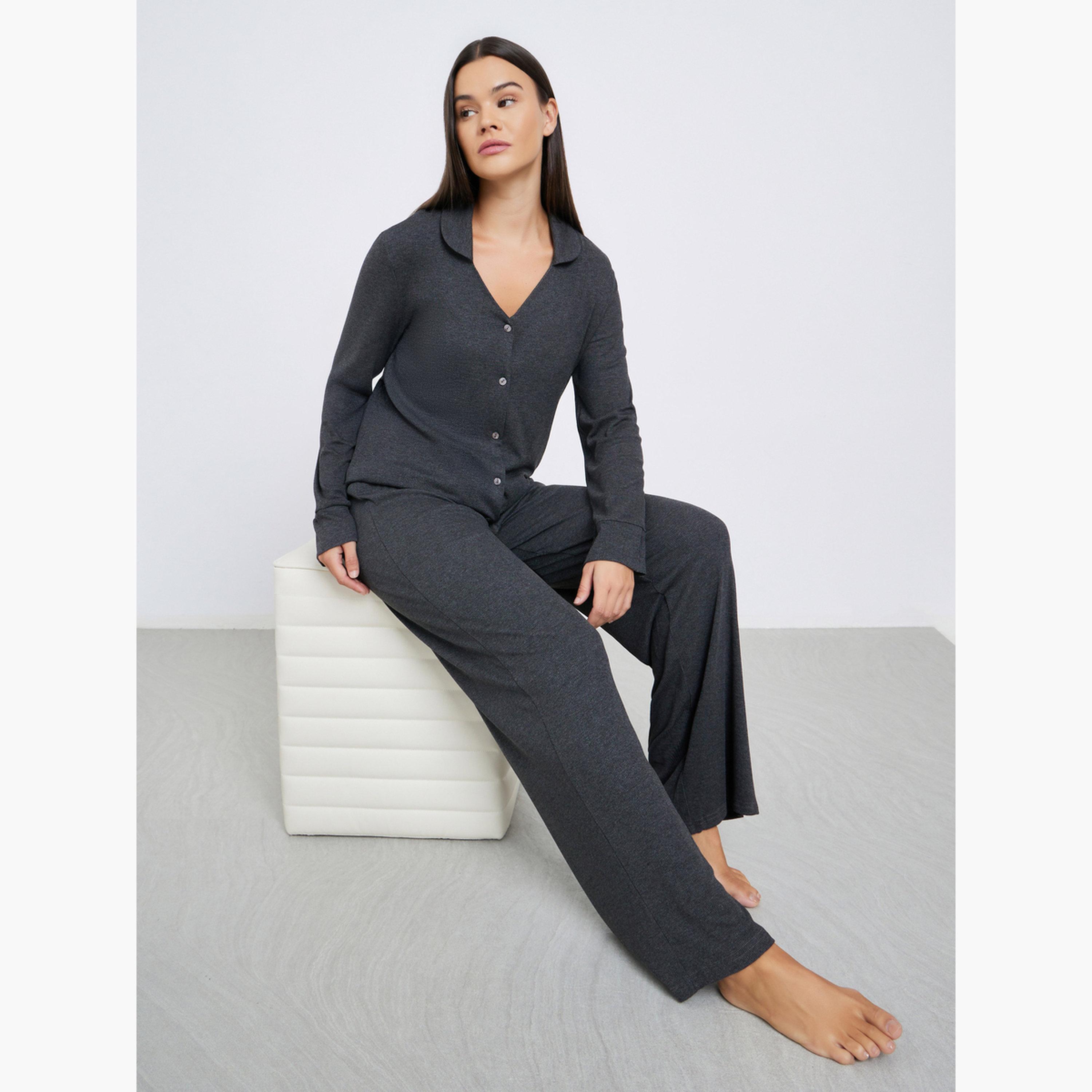 ستايلي - بيجاما قميص فيسكوز فائق النعومة بياقة مفتوحة وأزرار للنساء-women-clothing-nightwear-pyjamas-longsets-image-2