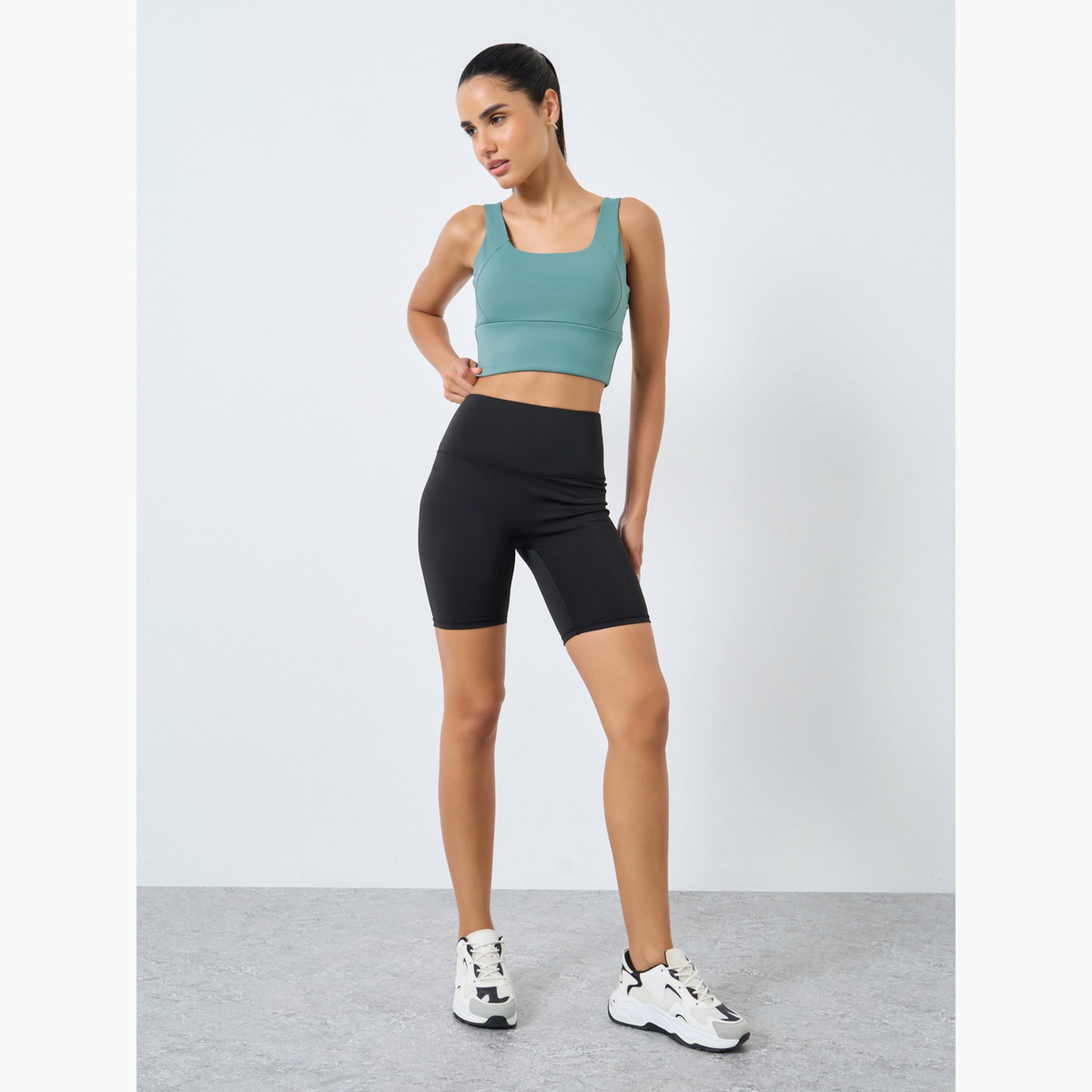 ستايلي - حمالة صدر رياضية واسعة ذات حافة غير متماثلة وحزام سفلي-women-clothing-sportswearandactivewear-sportsbras-image-2