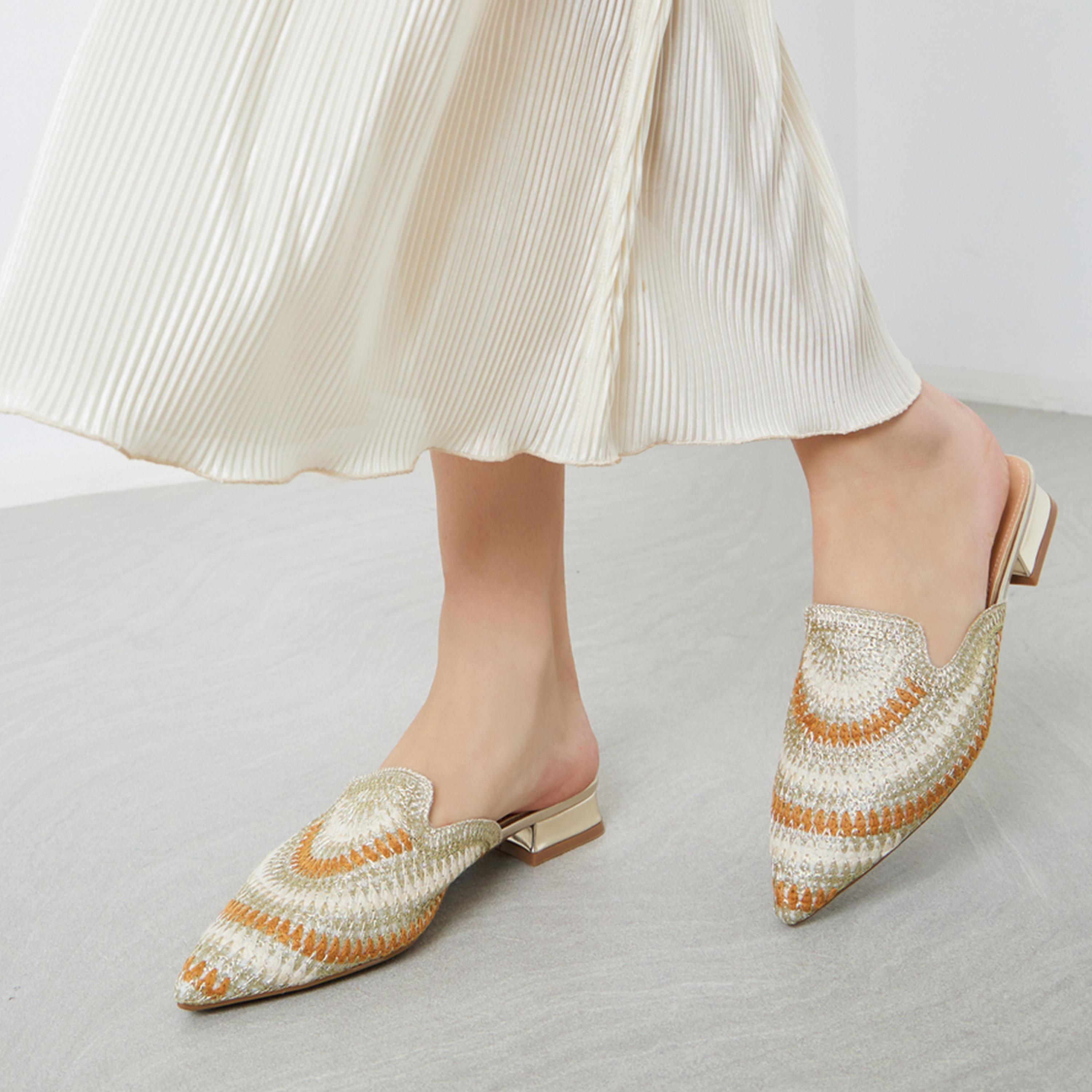 Styli Women Pointed Toe Woven Mules-women-shoes-flats-mules-image-2