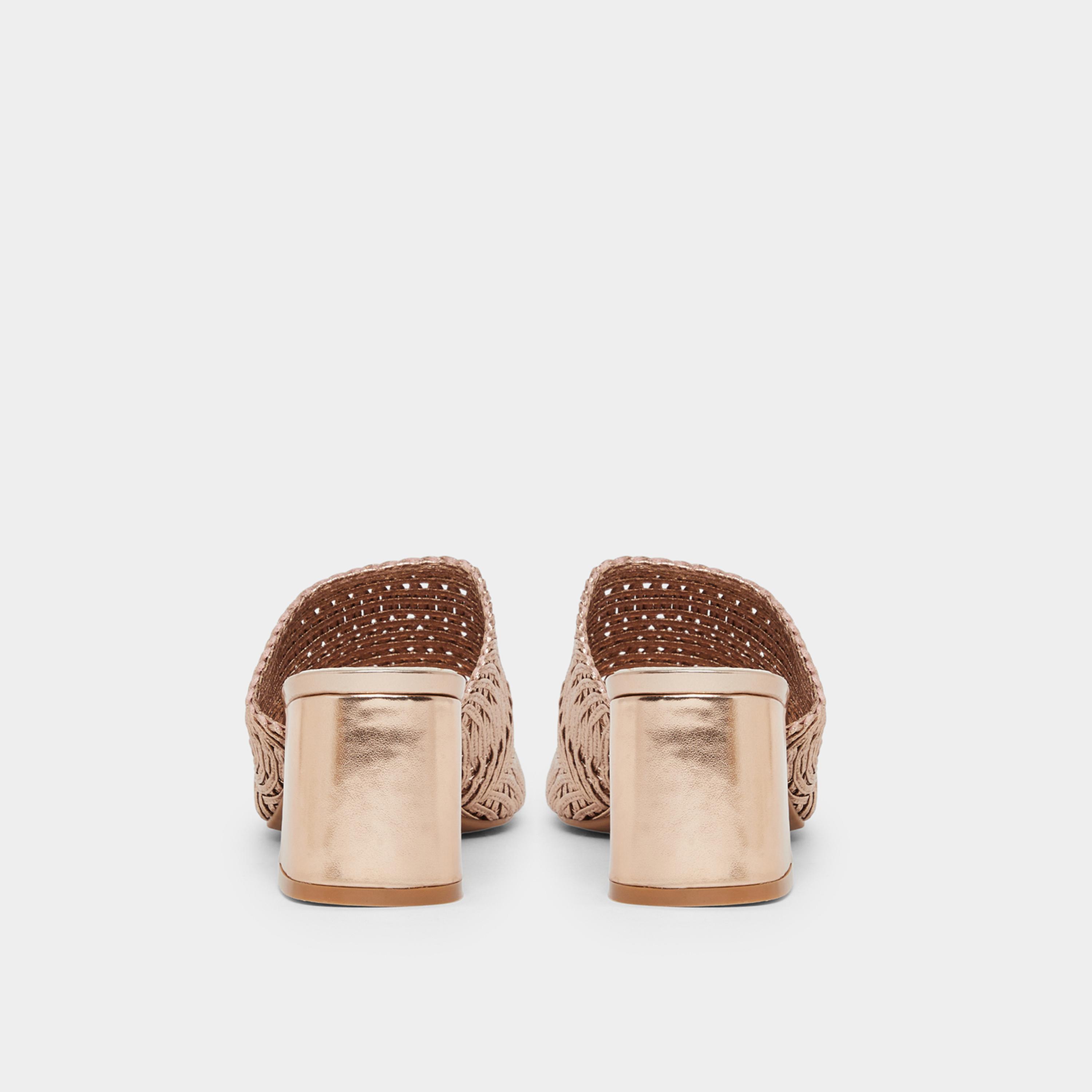 ستايلي - صندل بكعب عريض وحزام منسوج ذهبي للنساء-women-shoes-sandals-heeled-image-5