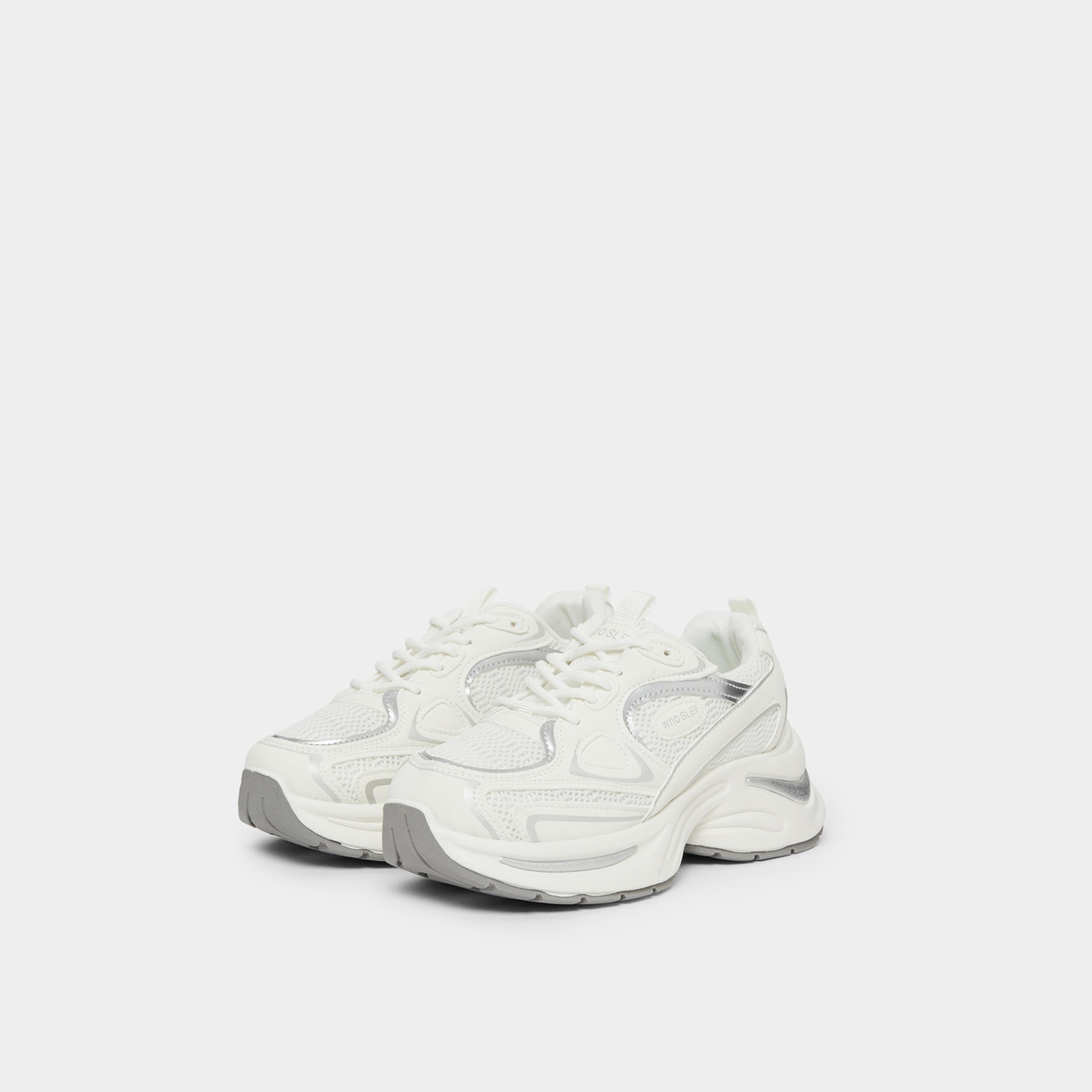 ستايلي - حذاء رياضي أبيض برباط سميك-women-shoes-sneakers-image-1