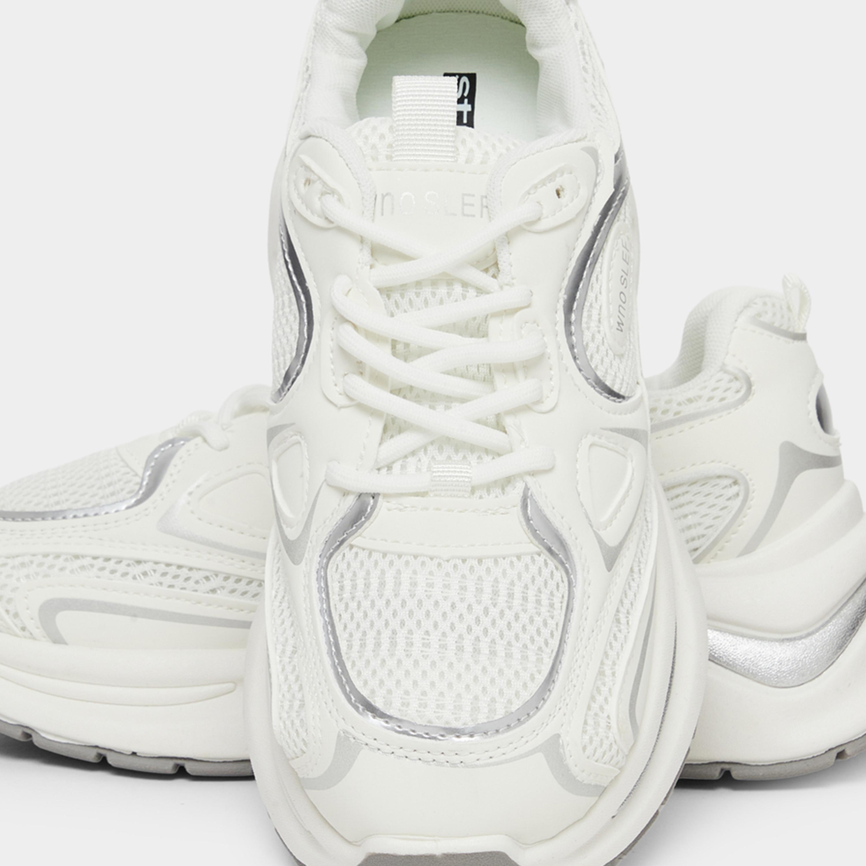 ستايلي - حذاء رياضي أبيض برباط سميك-women-shoes-sneakers-image-4