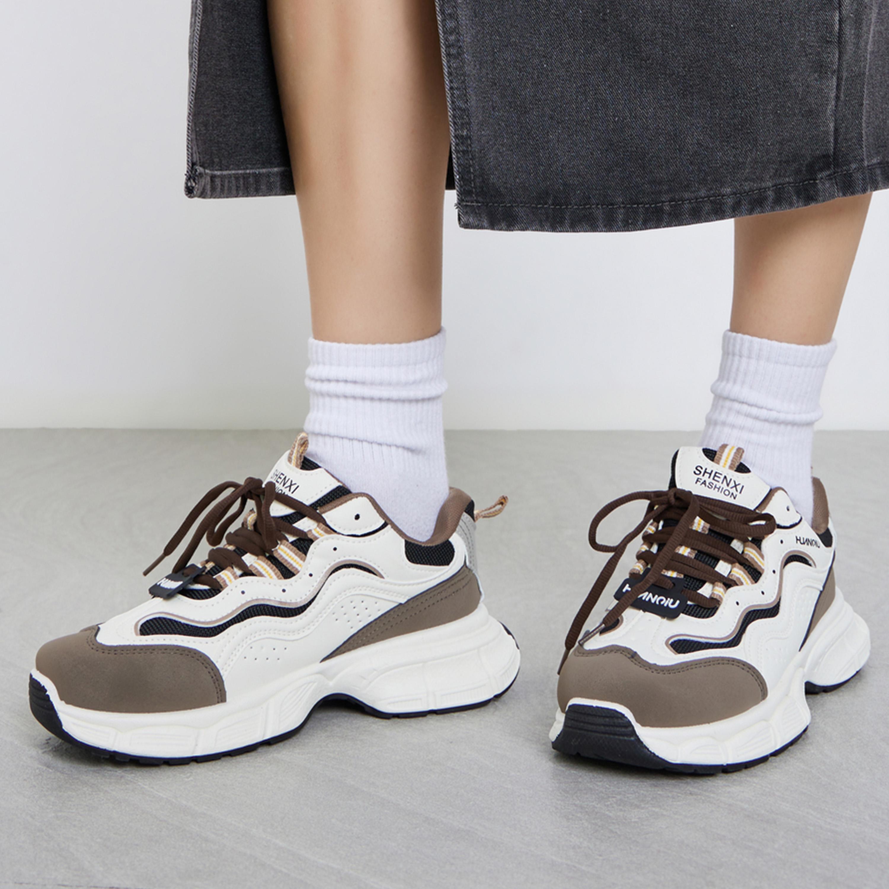 ستايلي - حذاء رياضي نسائي بني برباط سميك-women-shoes-sneakers-image-2