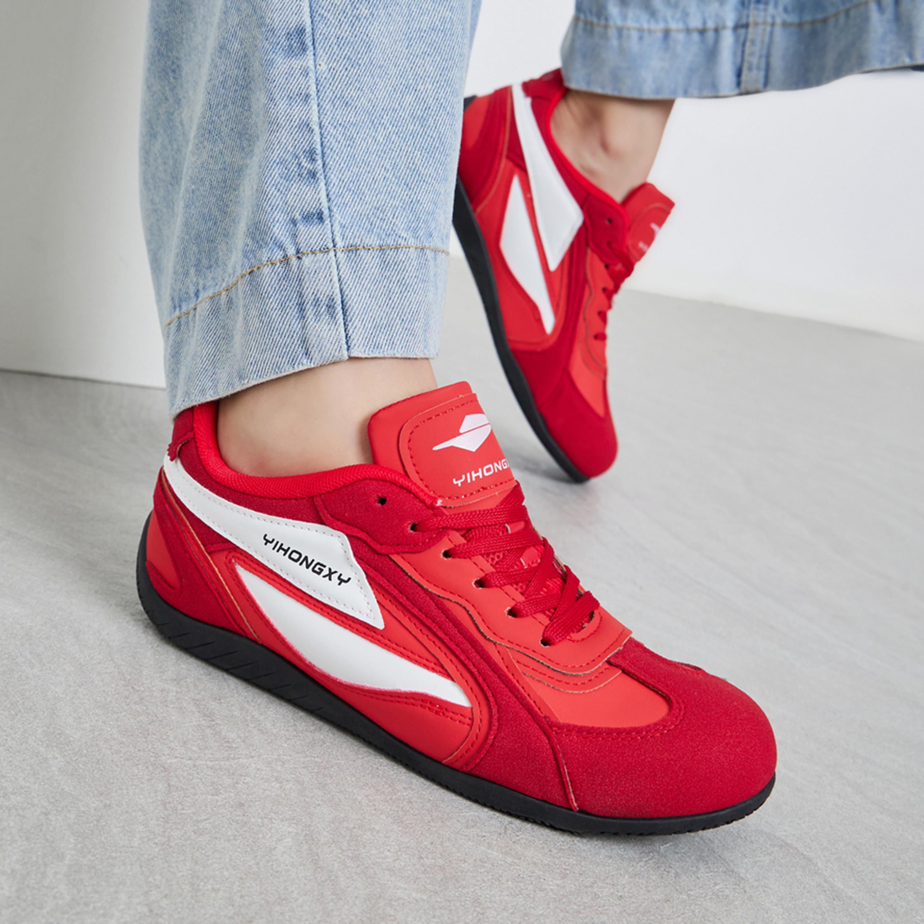 ستايلي - حذاء رياضي أحمر برباط-women-shoes-sneakers-image-2