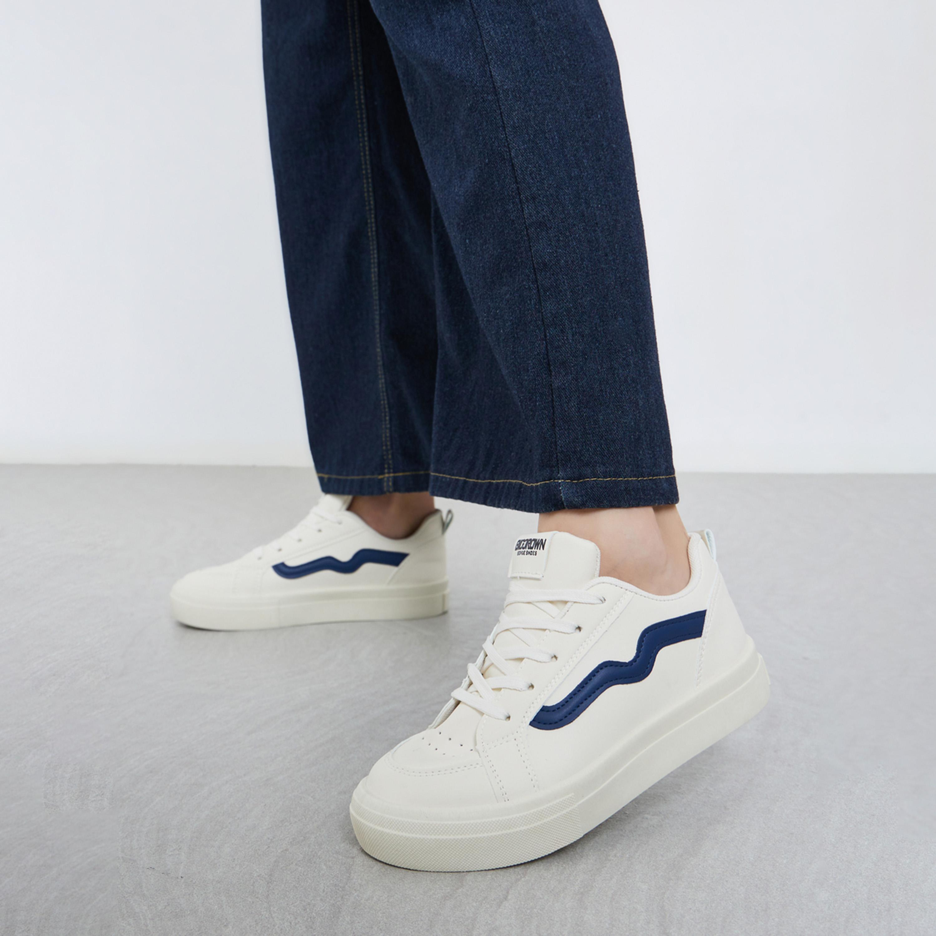 ستايلي - حذاء رياضي مخطط لون كريمي-women-shoes-sneakers-image-2