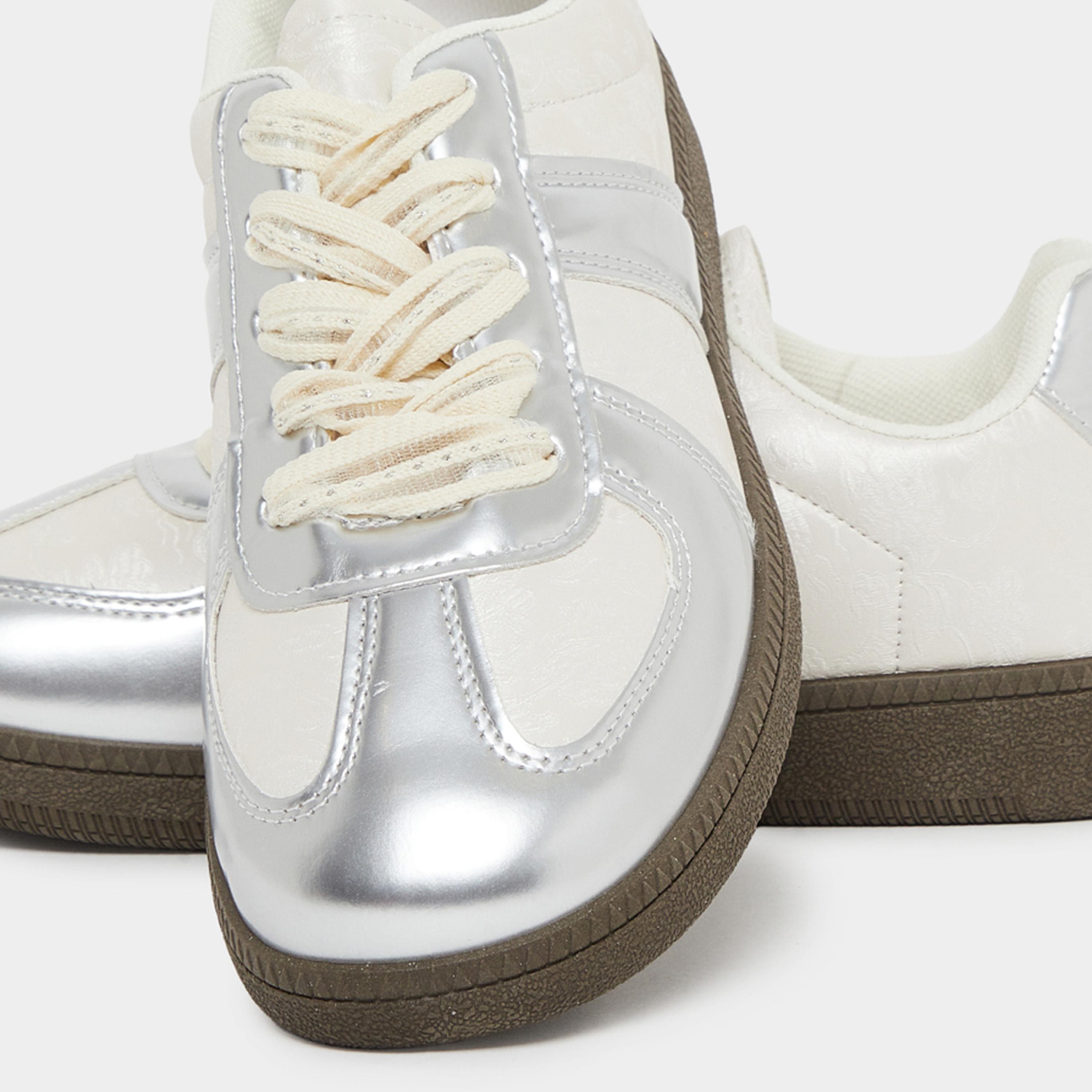 Styli Retro Metallic Panel Sneakers-women-shoes-sneakers-image-4