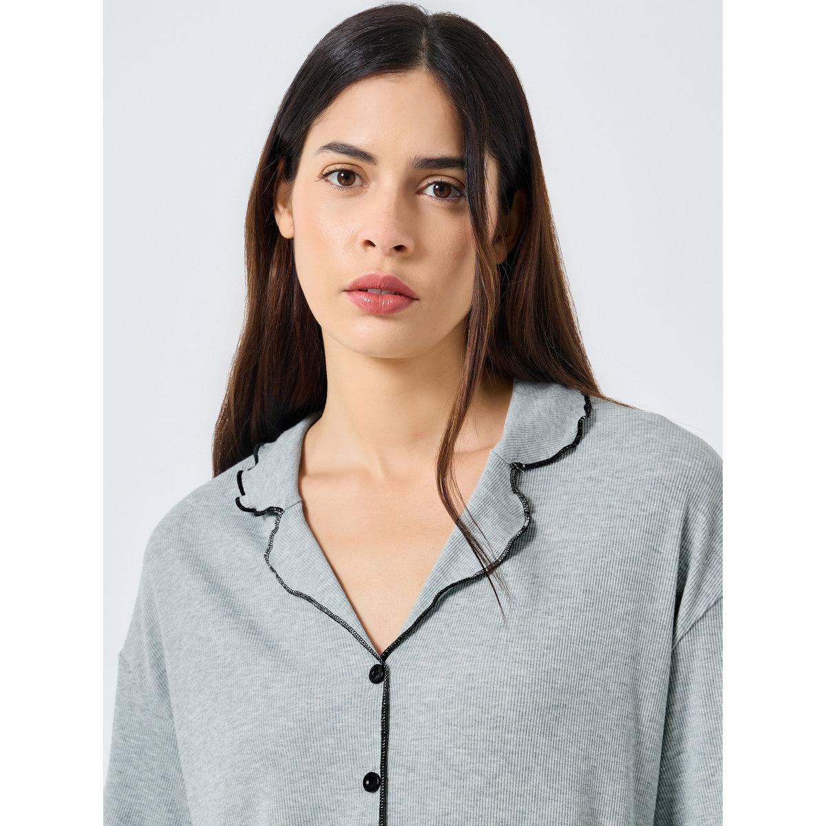 طقم بلوزة مضلعة بحافة متموجة مع بنطال-women-clothing-nightwear-pyjamas-longsets-image-3
