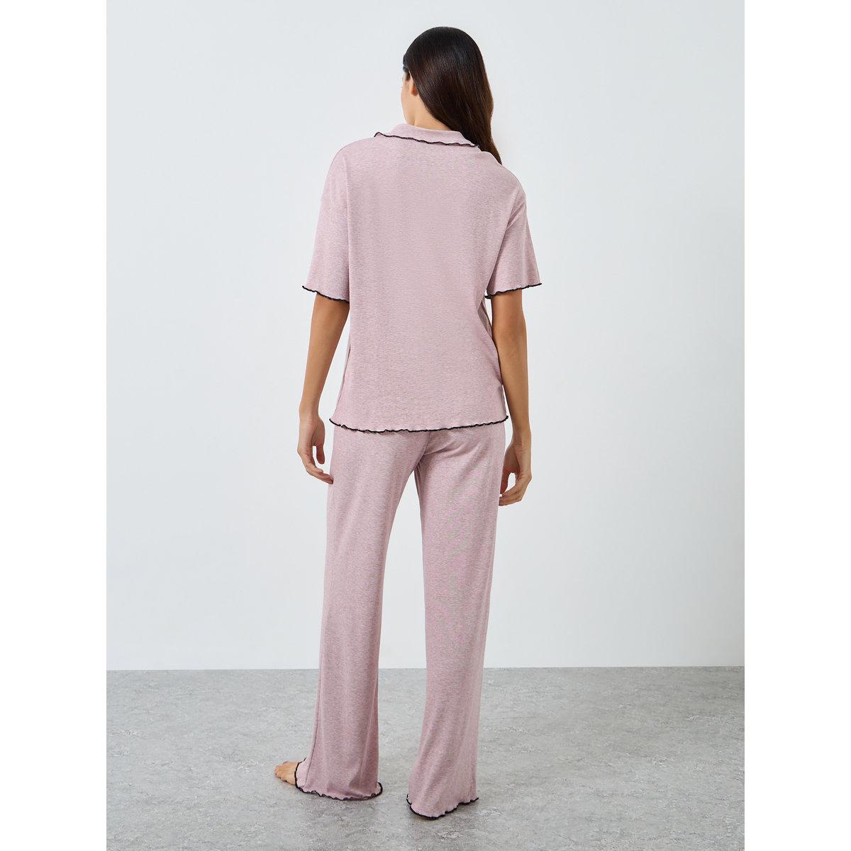 طقم بلوزة مضلعة بحافة متموجة مع بنطال-women-clothing-nightwear-pyjamas-longsets-image-5