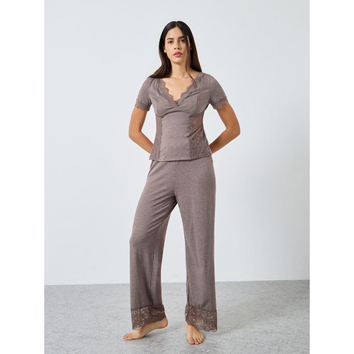 Styli Lace Trim V Neck Top and Pyjama Set-women-clothing-nightwear-pyjamas-longsets-image-3