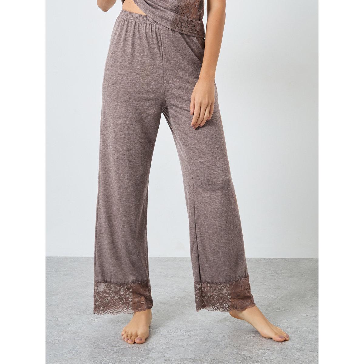 Styli Lace Trim V Neck Top and Pyjama Set-women-clothing-nightwear-pyjamas-longsets-image-5