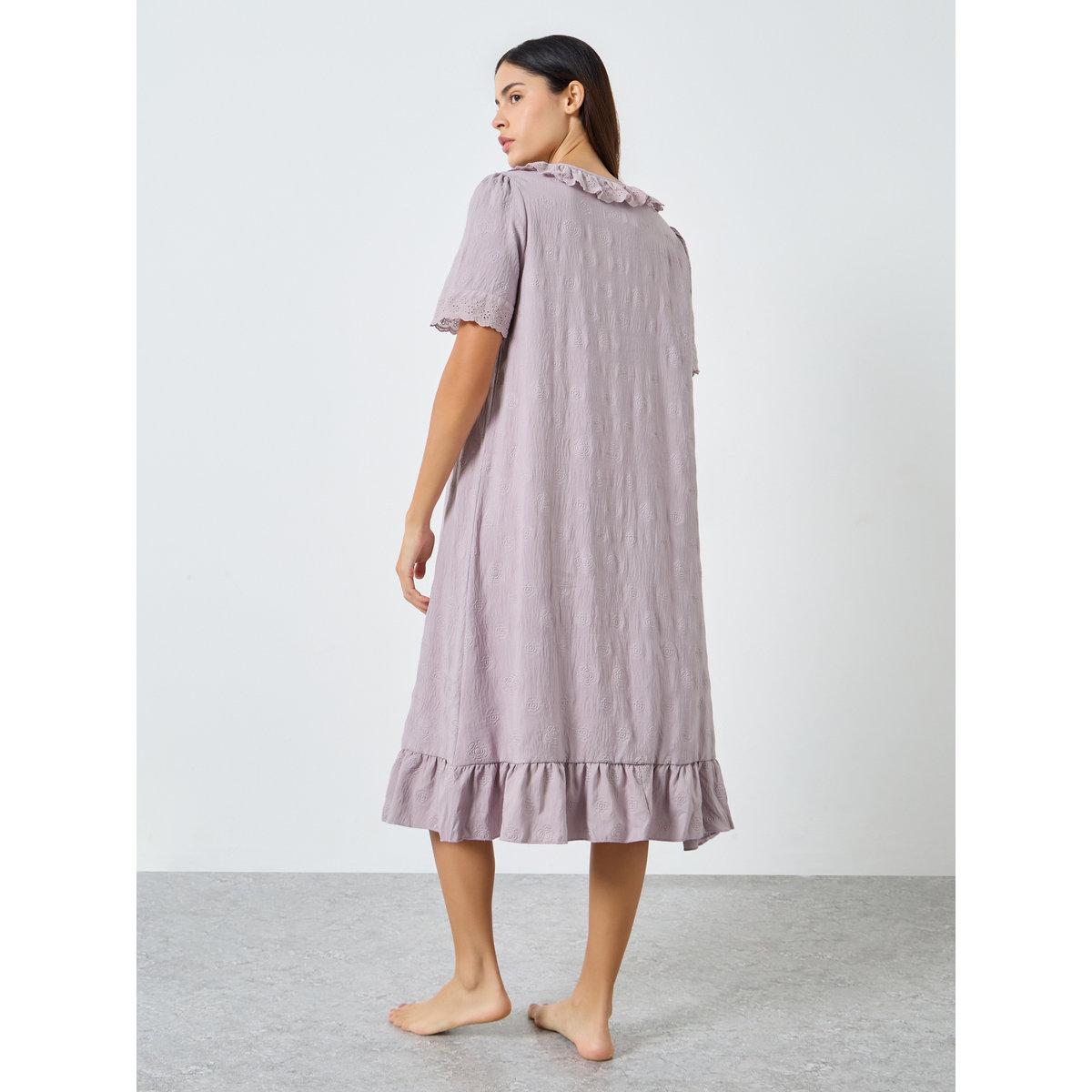 قميص نوم بتفاصيل كشكش مع أزرار-women-clothing-nightwear-nighties-image-4