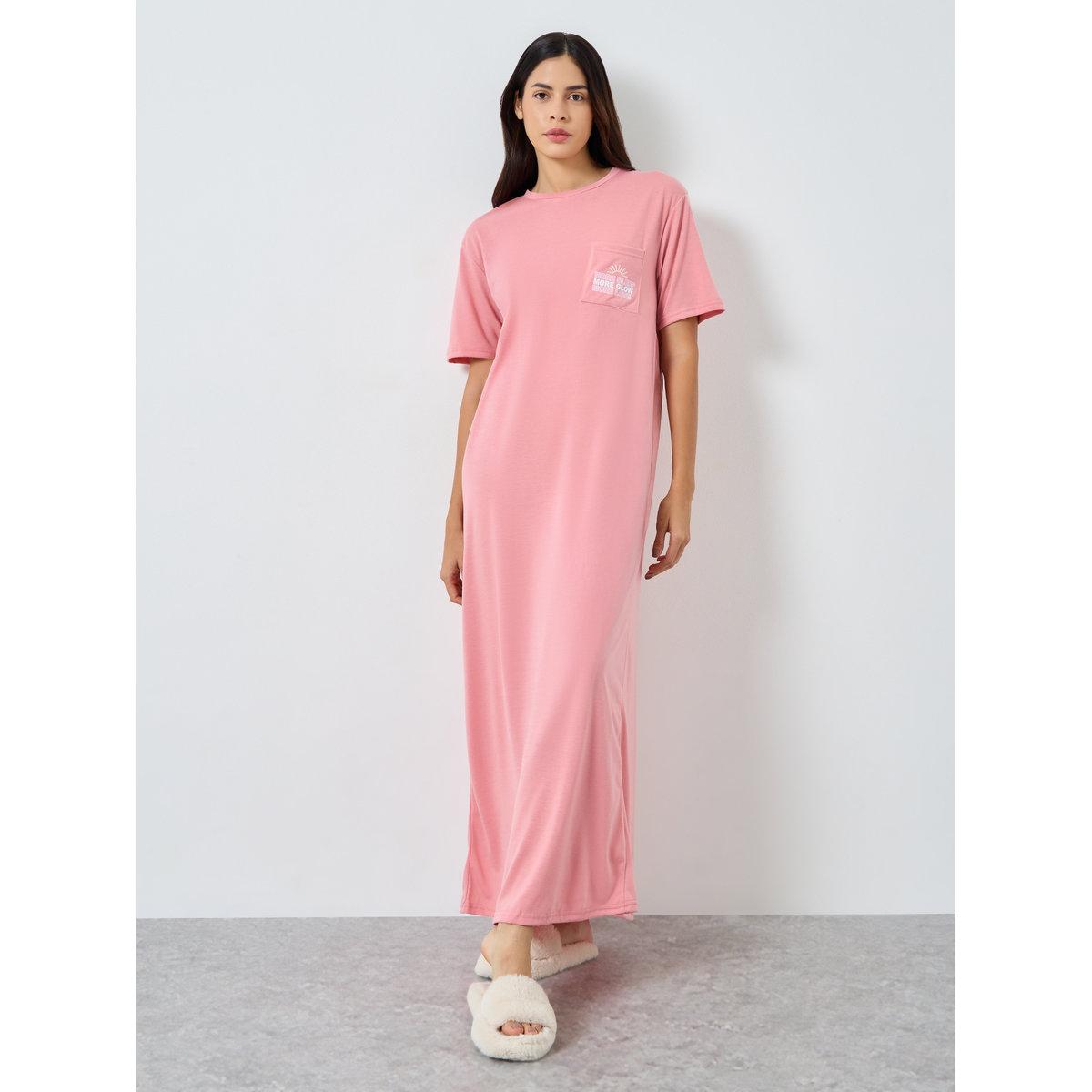 فستان نوم تيشيرت بطبعة كتابة على الجيب-women-clothing-nightwear-nighties-image-1
