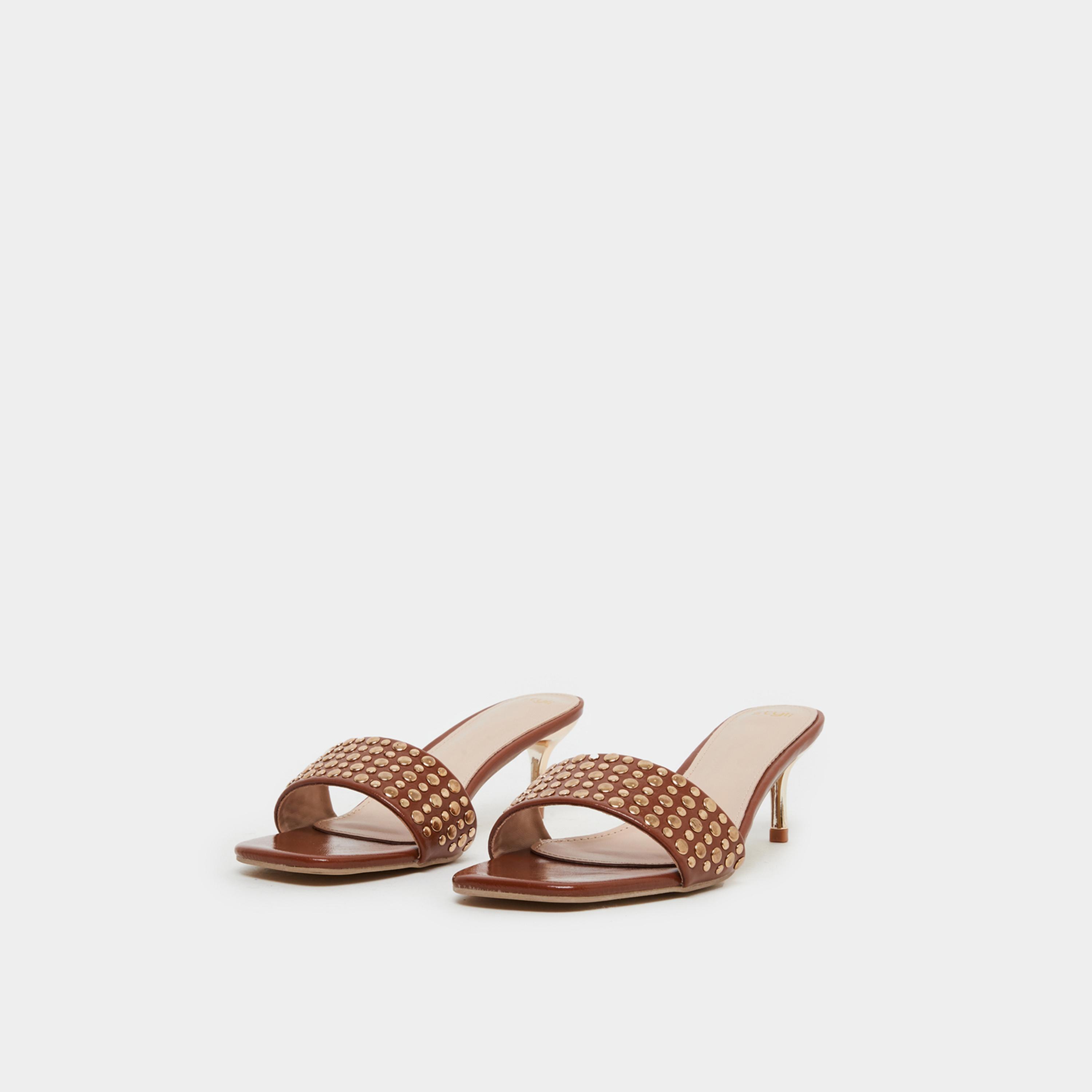 ستايلي - صندل بكعب صغير مزخرف باللون البني للنساء-women-shoes-sandals-heeled-image-1