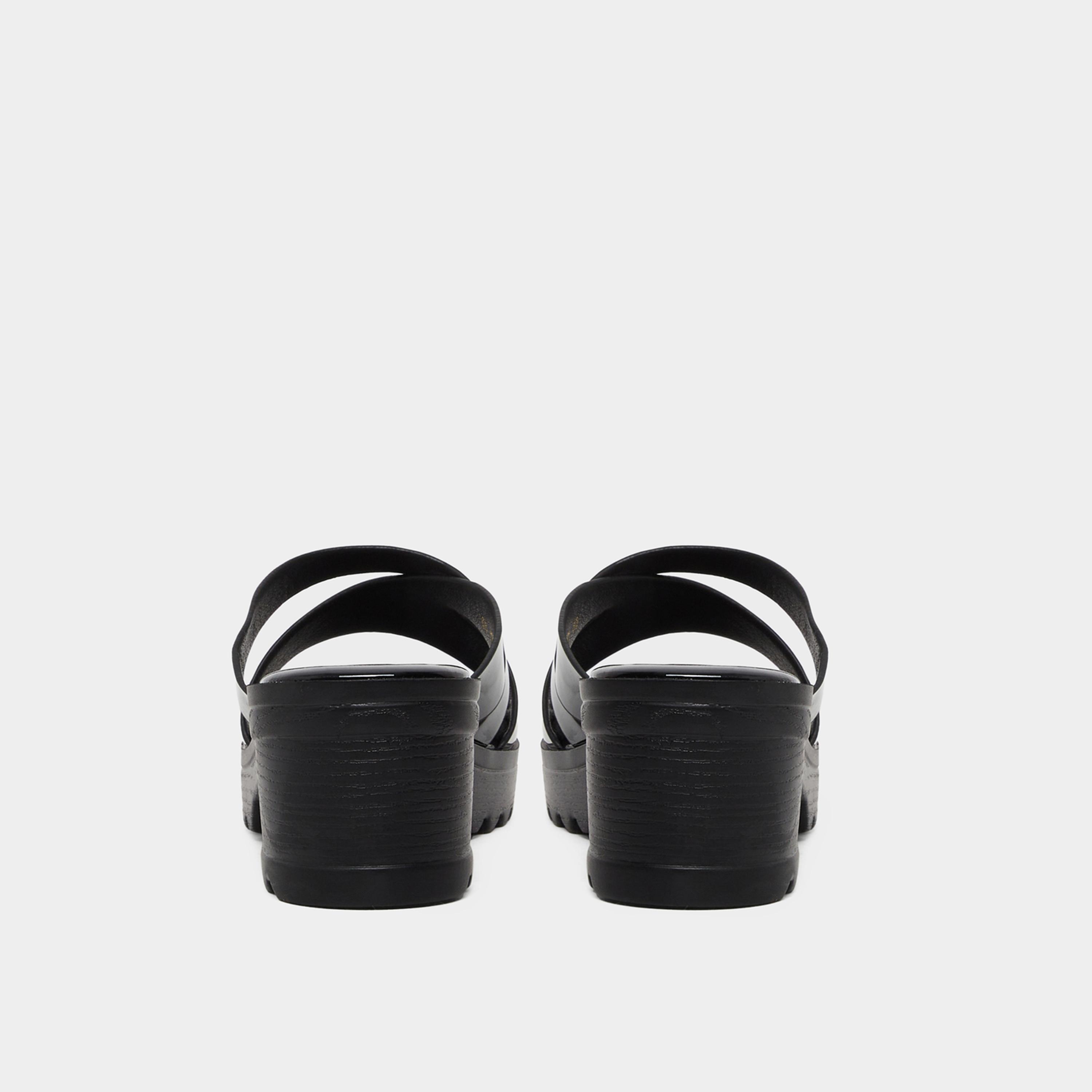 ستايلي - صندل بكعب عريض وأحزمة متقاطعة للنساء-women-shoes-sandals-heeled-image-5
