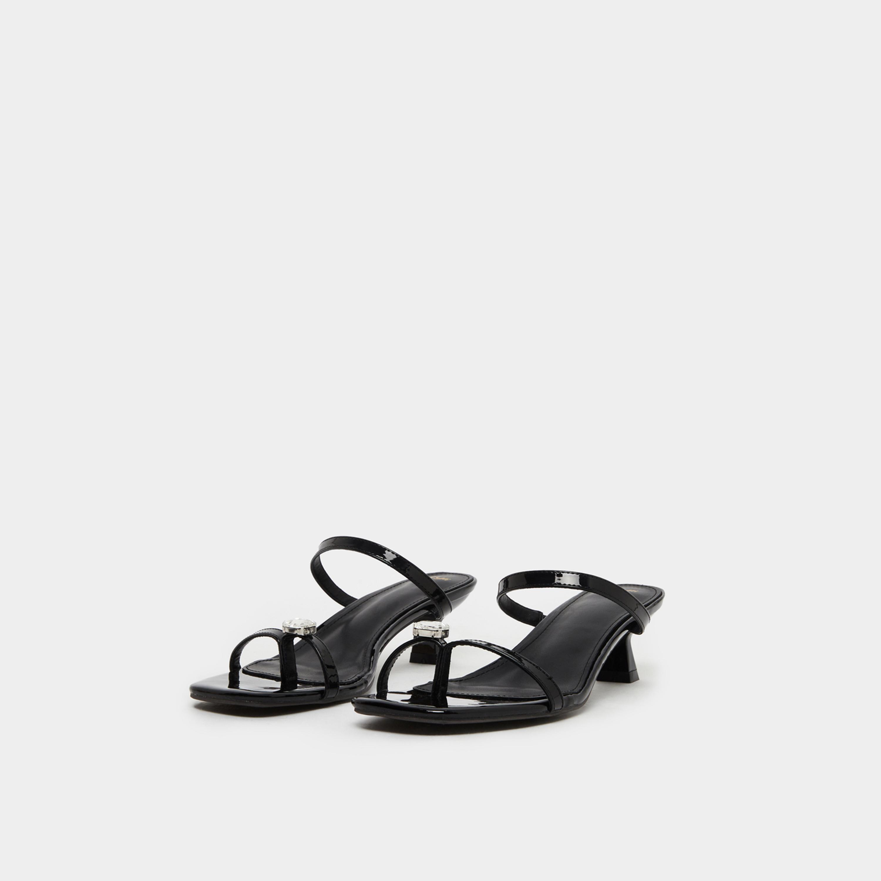 ستايلي - صندل بكعب صغير مرصع باللون الأسود للنساء-women-shoes-sandals-heeled-image-1