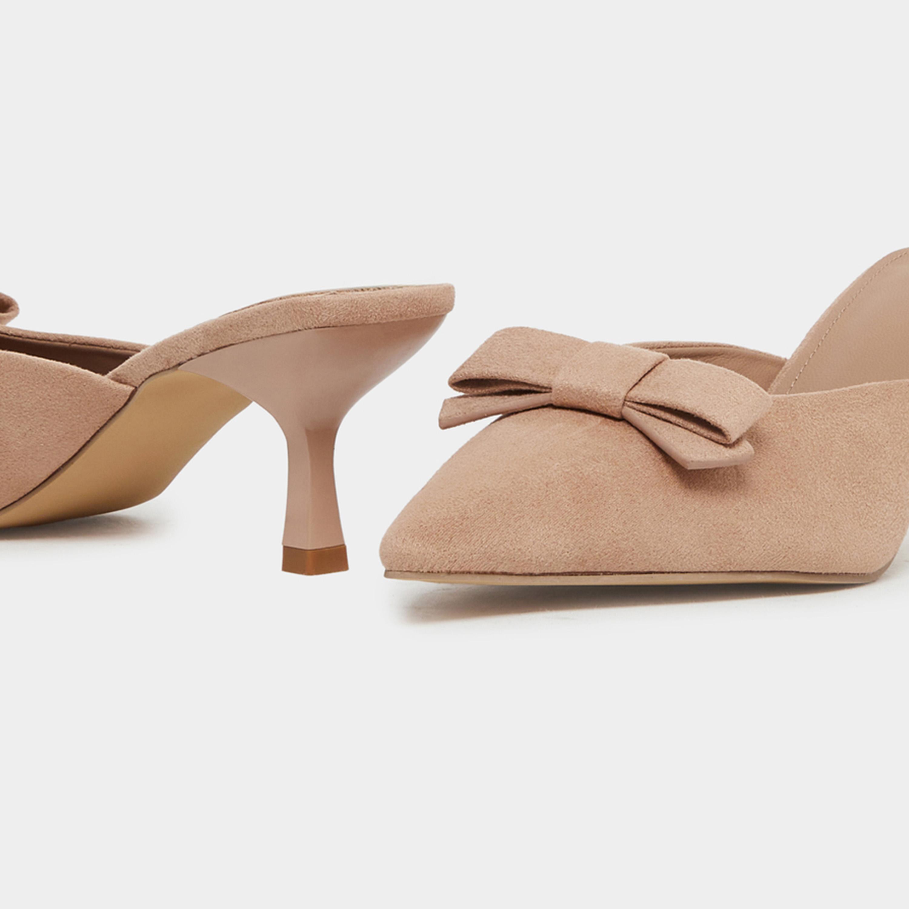 ستايلي - ميولز بتفاصيل فيونكة لون بني-women-shoes-sandals-heeled-image-4