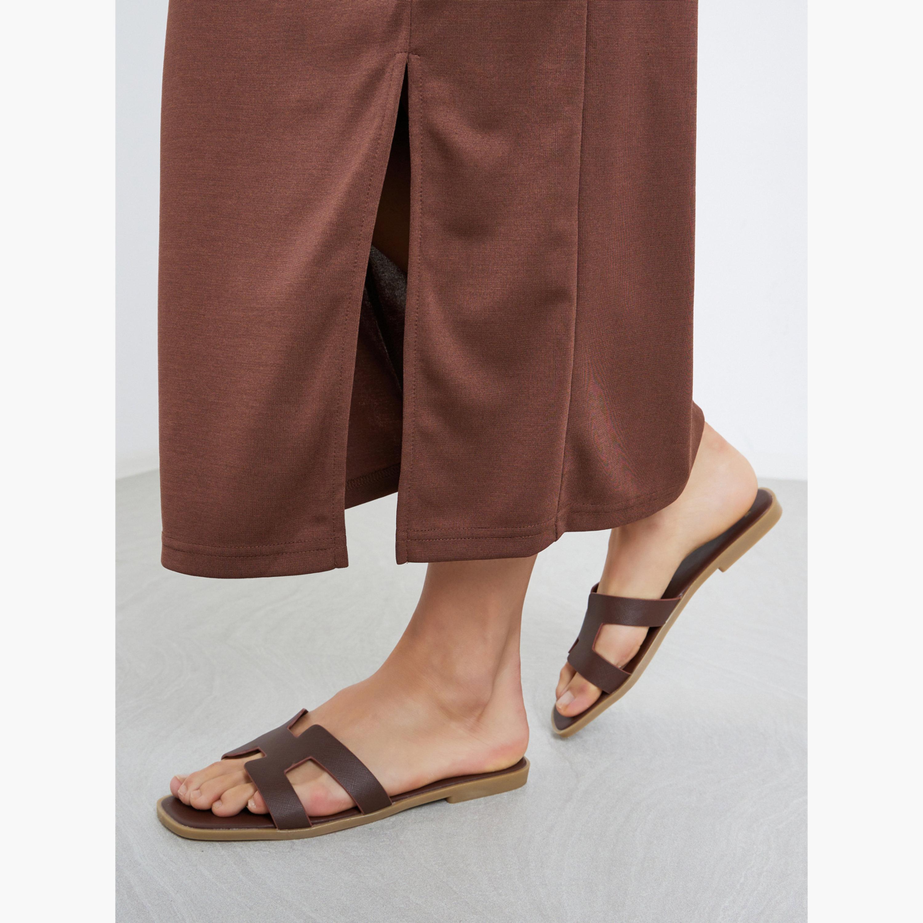 ستايلي - صندل مسطح لون القهوة، بجزء علوي مسطح، تصميم حرف H للنساء-women-shoes-sandals-flats-image-2