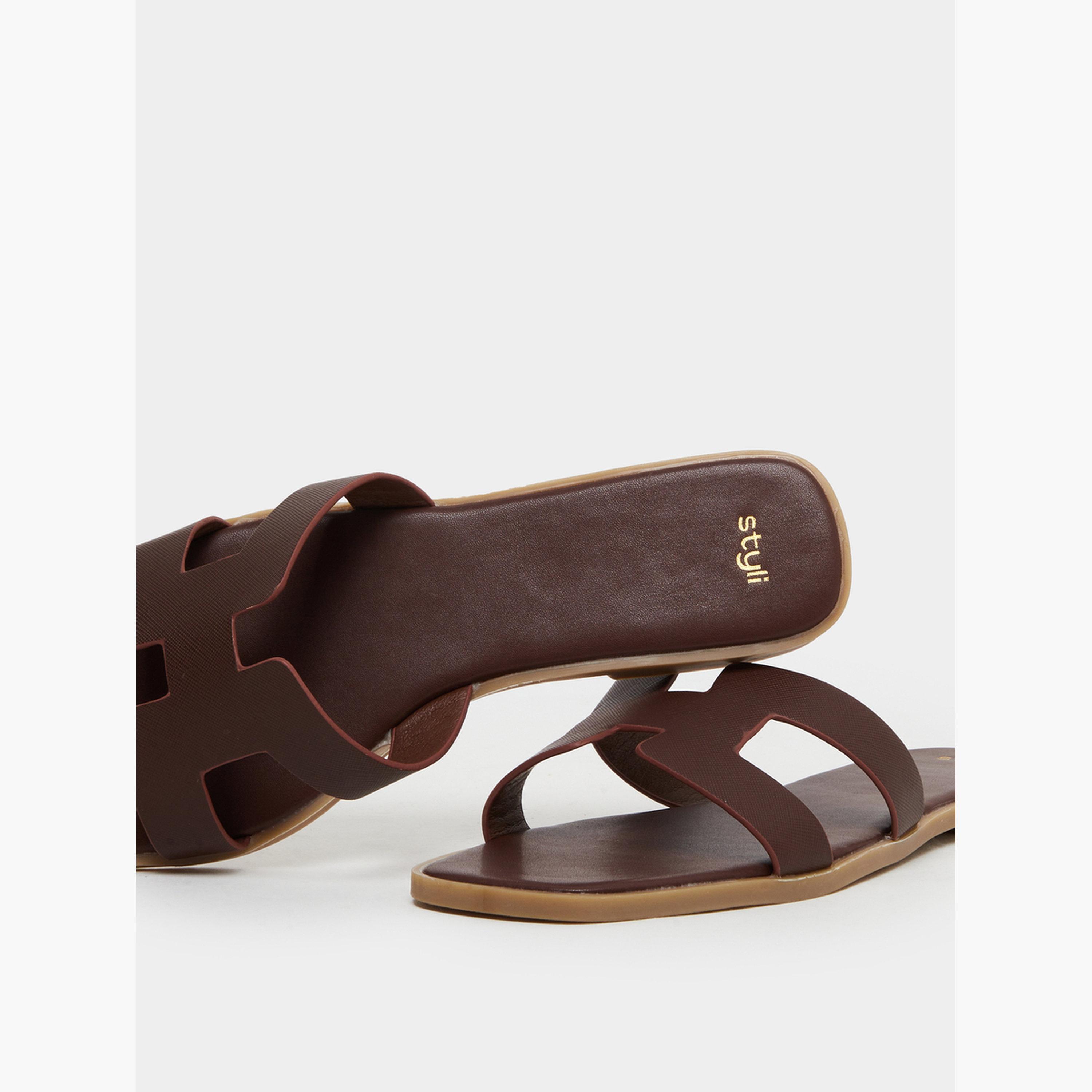 ستايلي - صندل مسطح لون القهوة، بجزء علوي مسطح، تصميم حرف H للنساء-women-shoes-sandals-flats-image-4