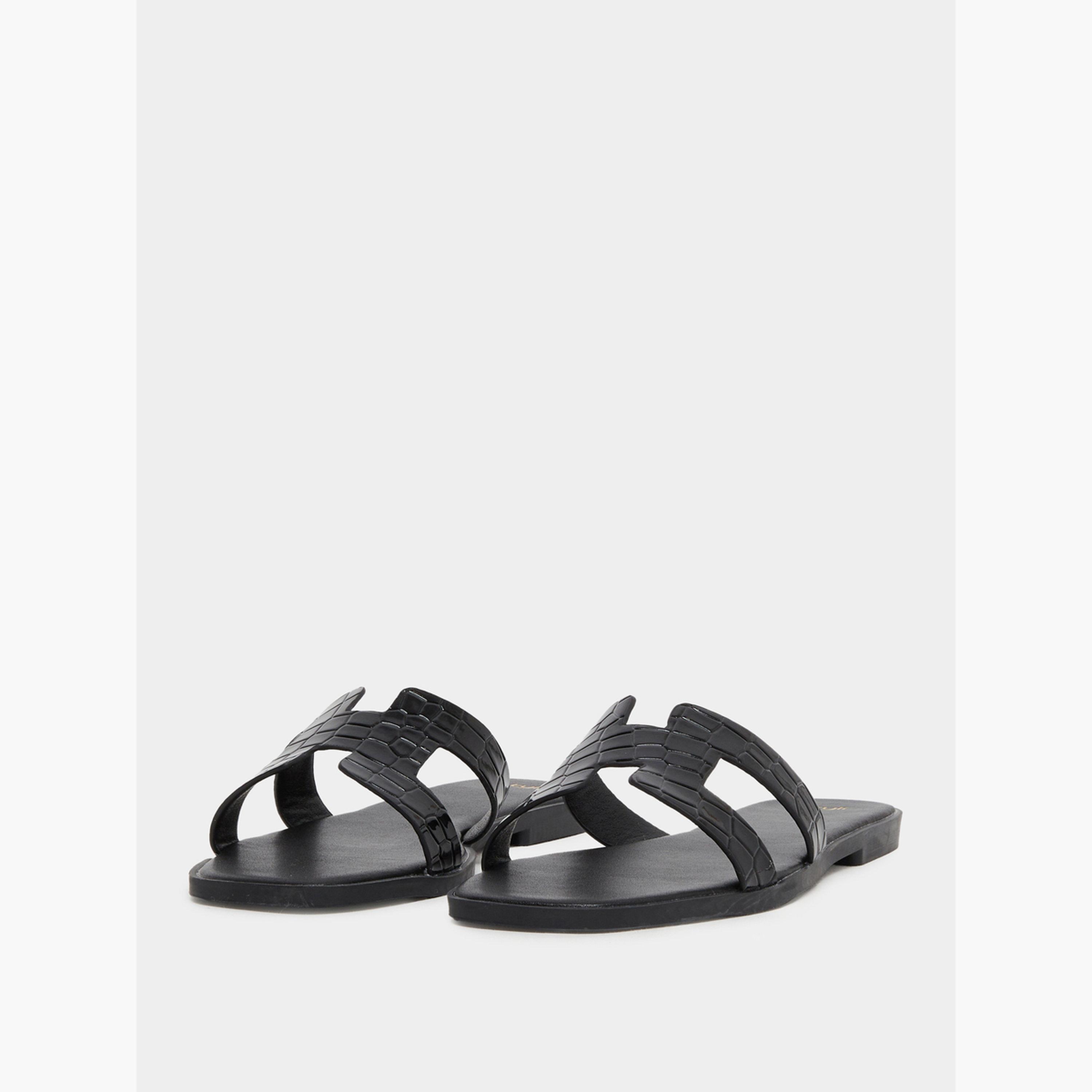 Styli Women Black Textured Strap Flat Sandals-women-shoes-sandals-flats-image-1