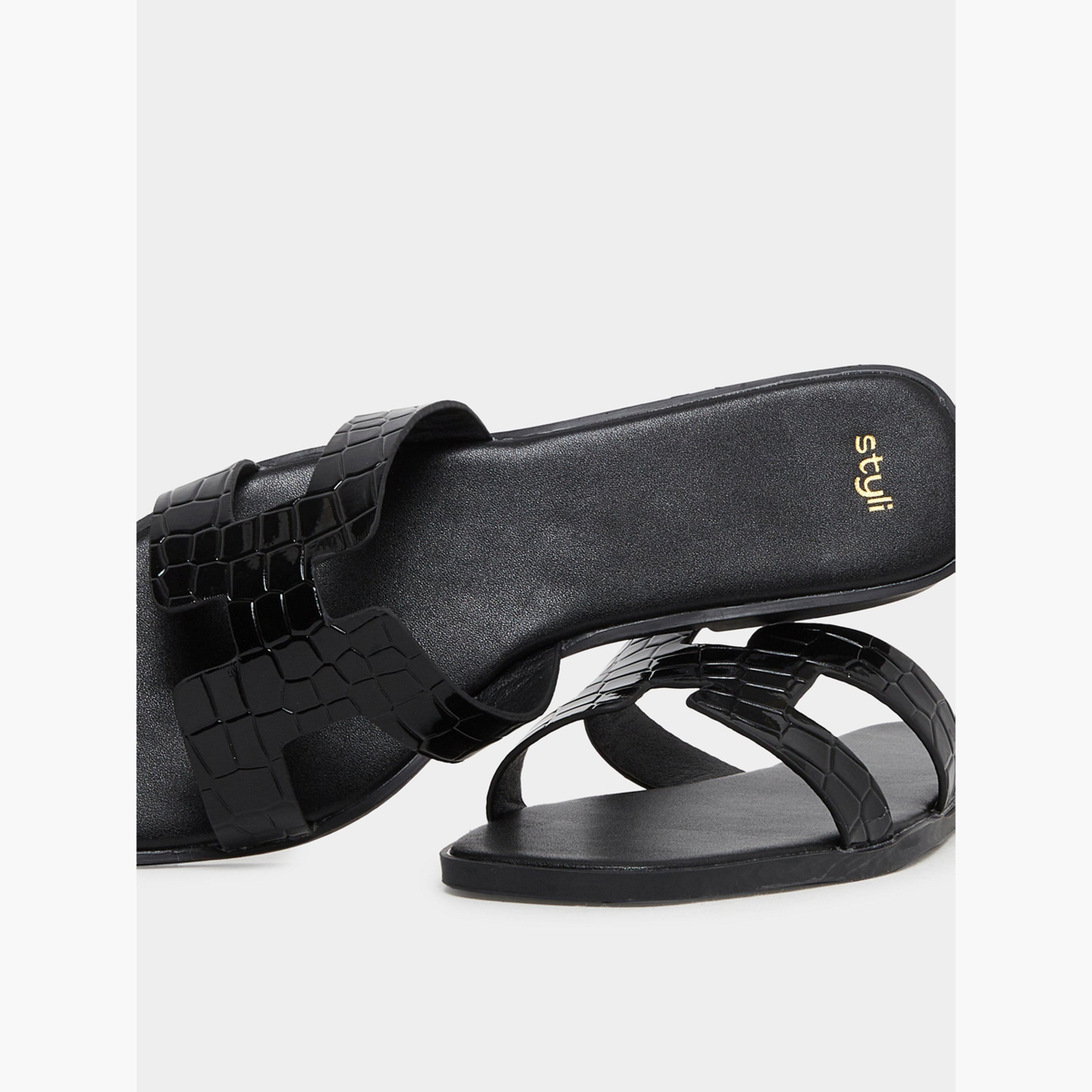 Styli Women Black Textured Strap Flat Sandals-women-shoes-sandals-flats-image-4